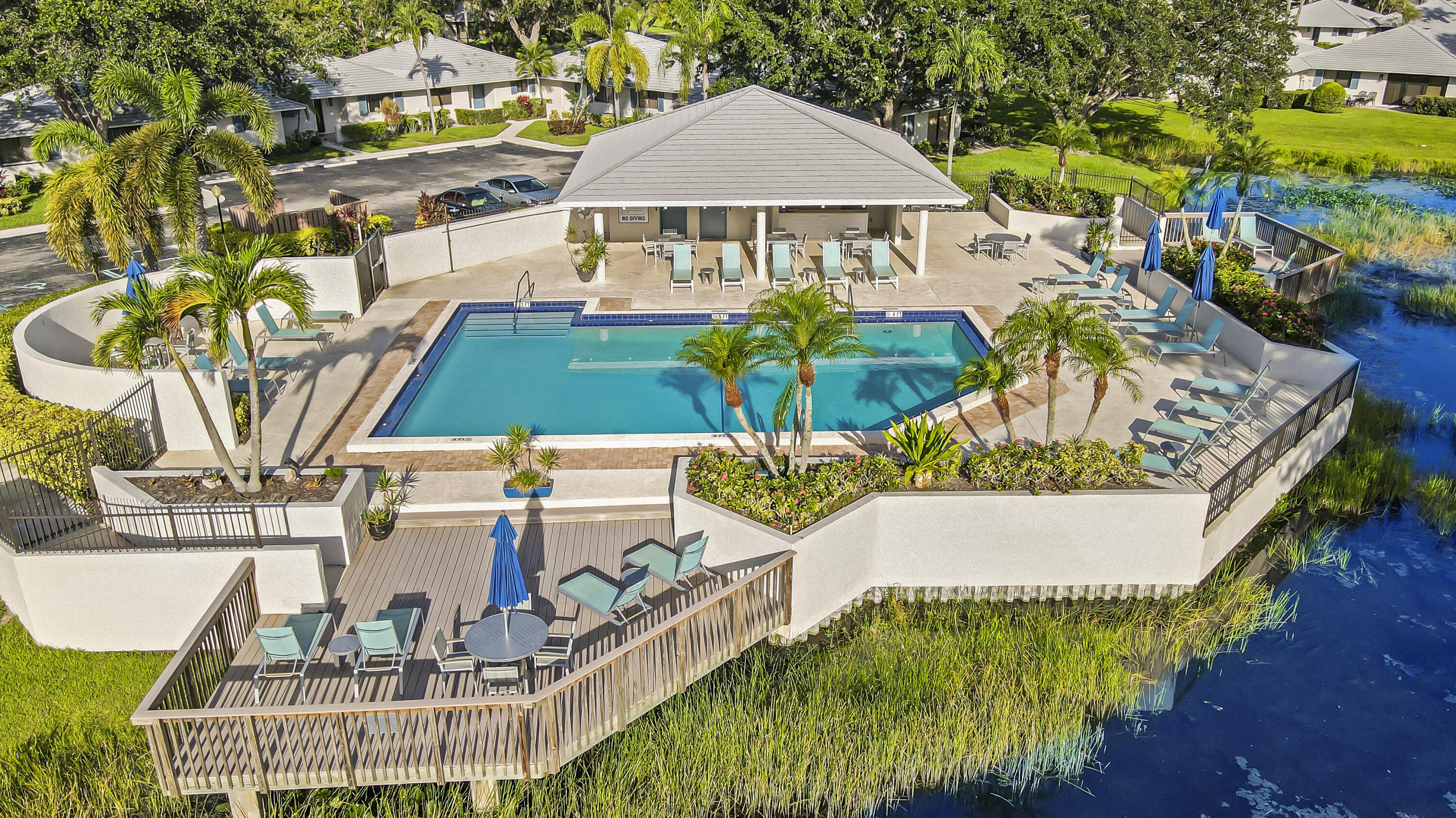 PGA NATIONAL CLUB COTTAGES - Residential Lease