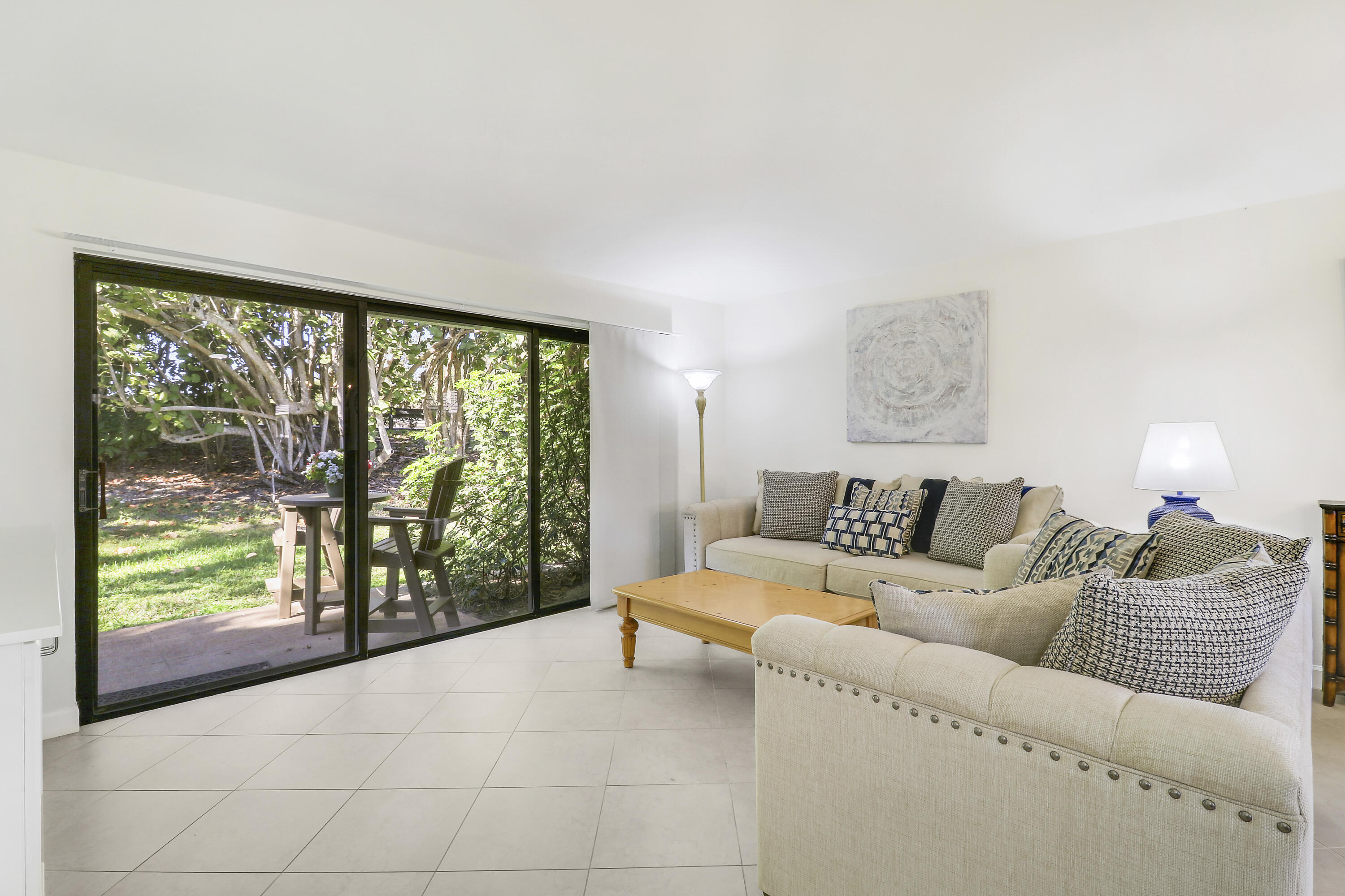 PGA NATIONAL CLUB COTTAGES - Residential Lease