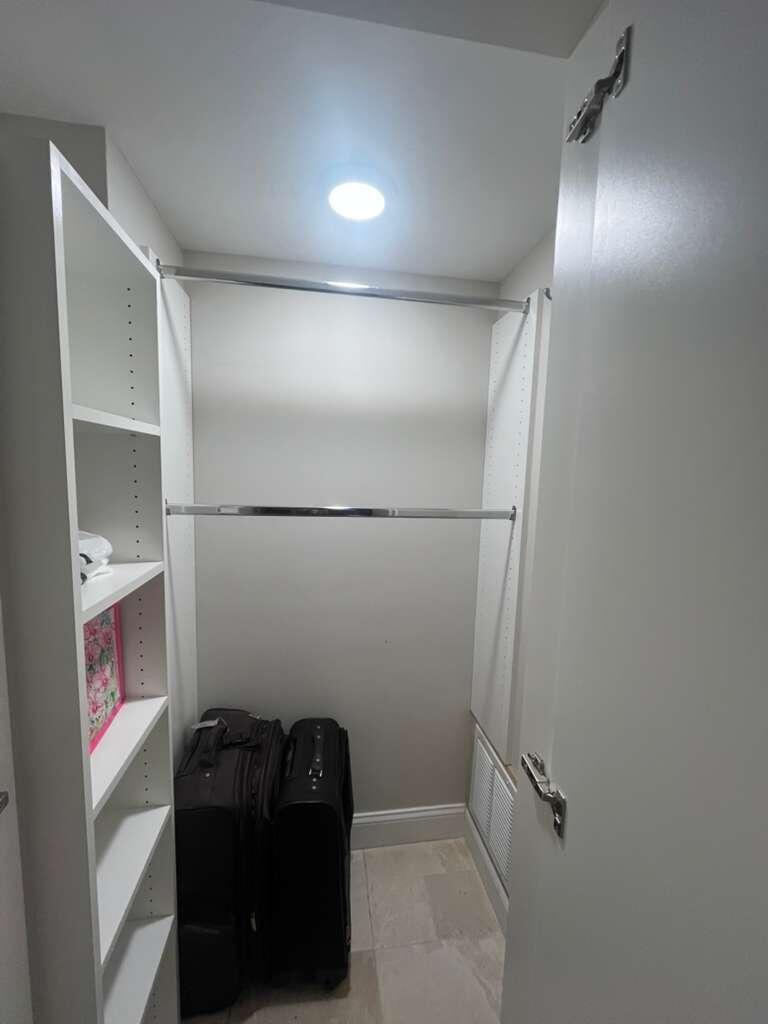 BOCA TEECA CONDO 8 - Residential Lease