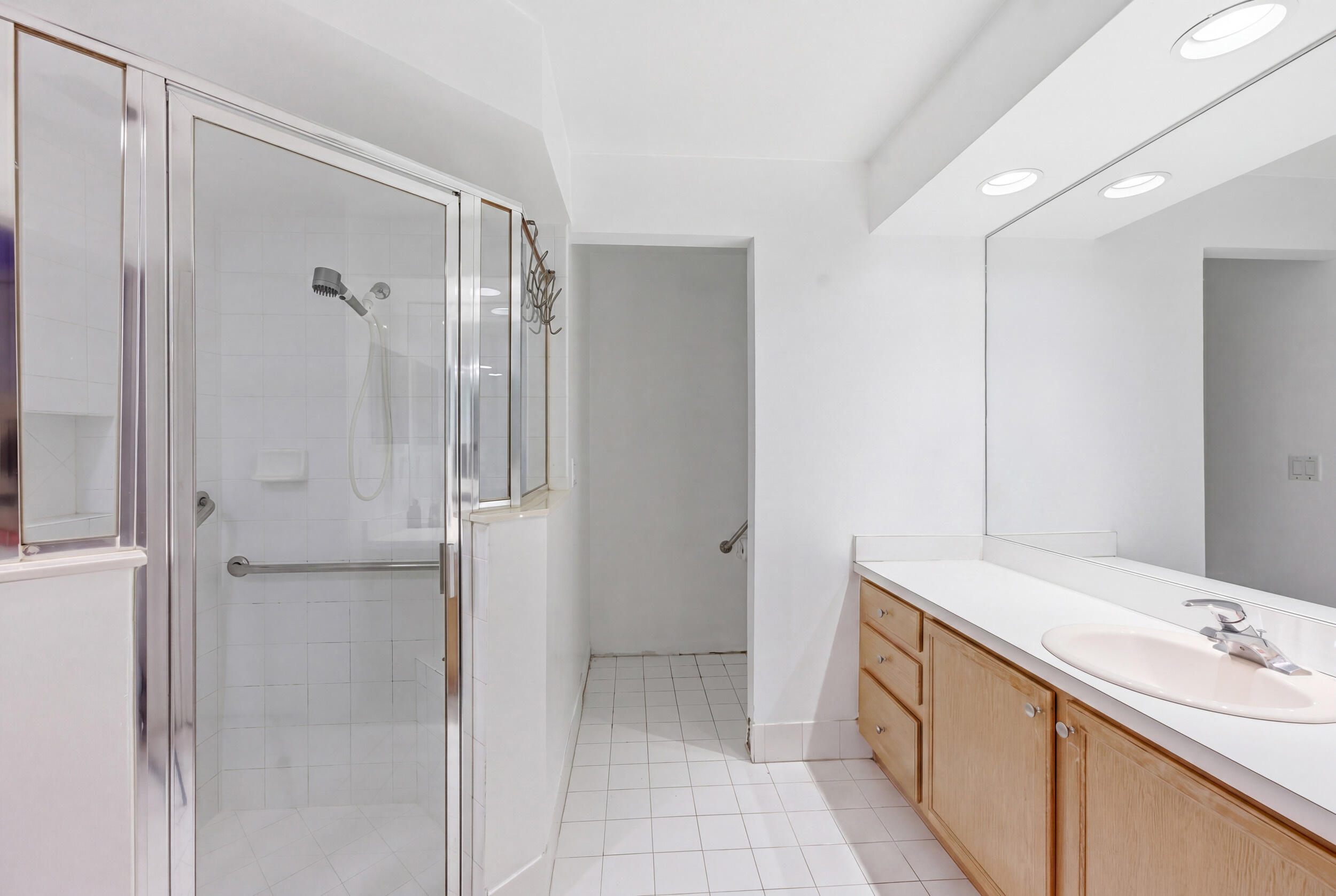 OLIVE TREE PAR 5D - Residential