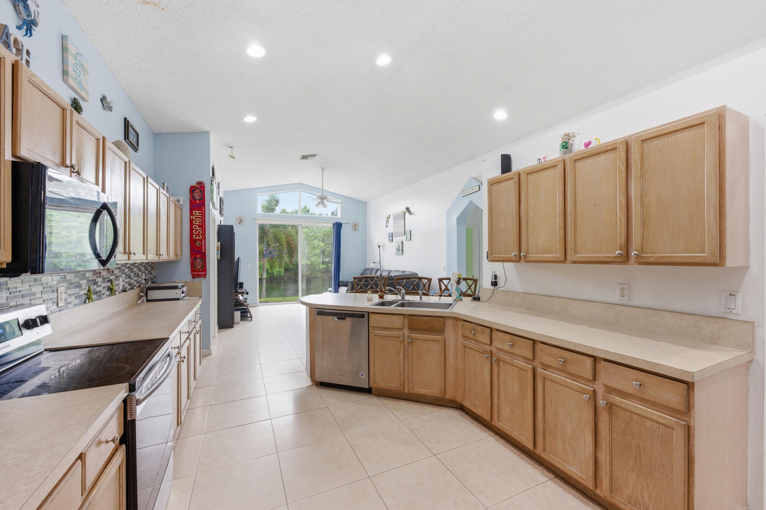 1724 Sawgrass Circle