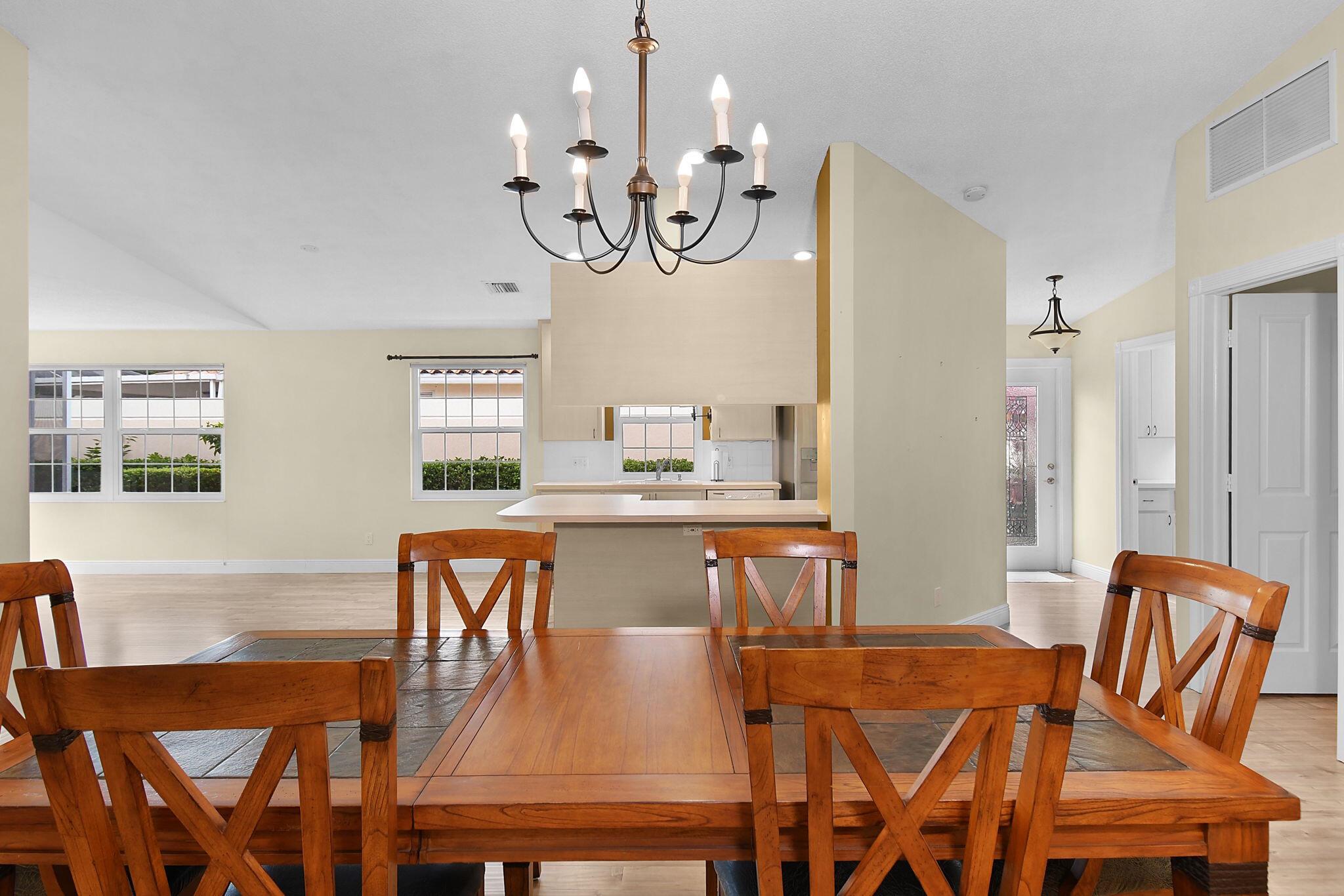 DOUBLE TREE - Residential