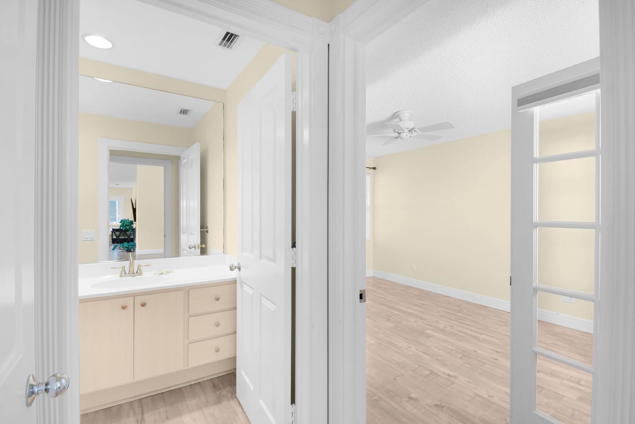 DOUBLE TREE - Residential