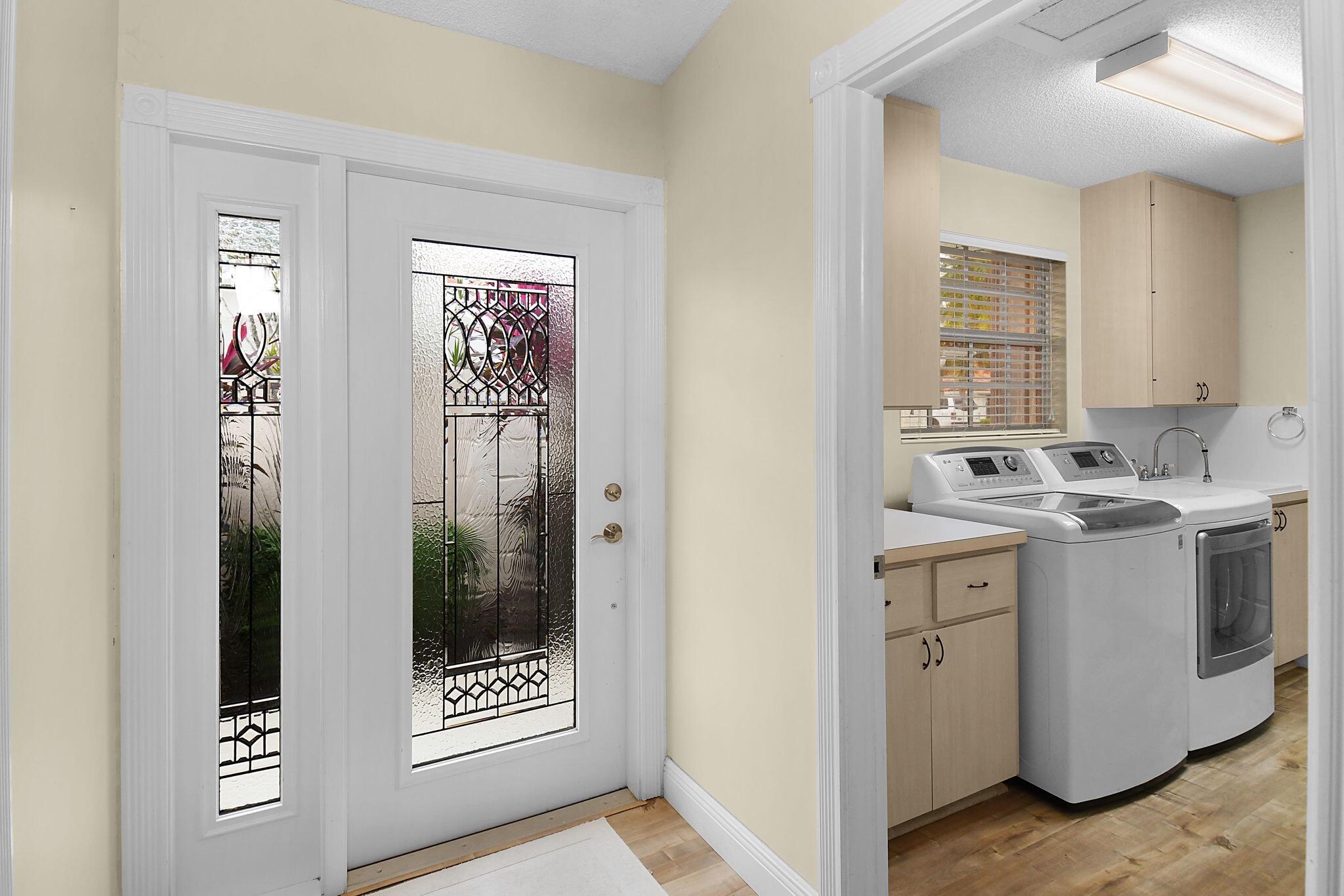 DOUBLE TREE - Residential