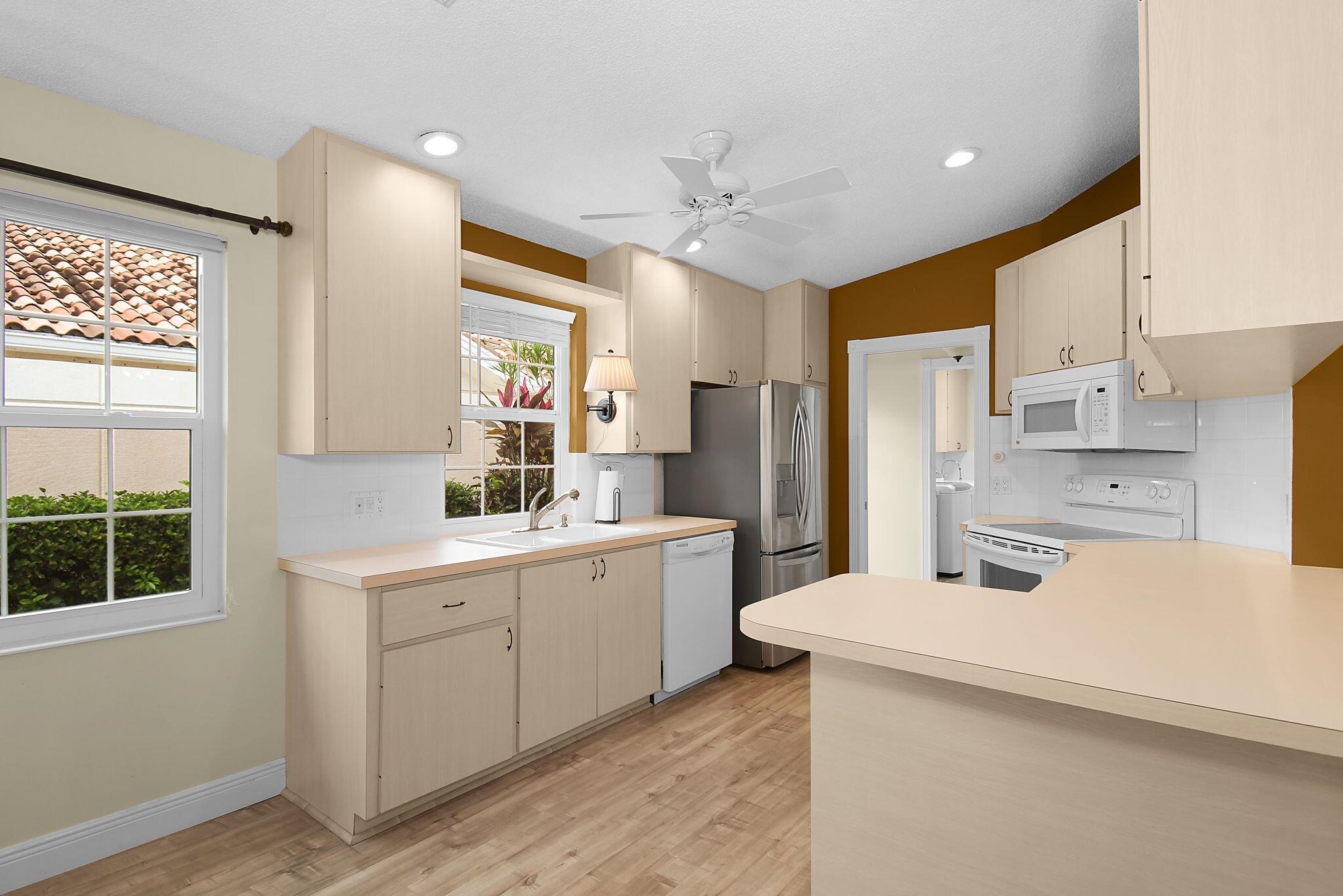 DOUBLE TREE - Residential