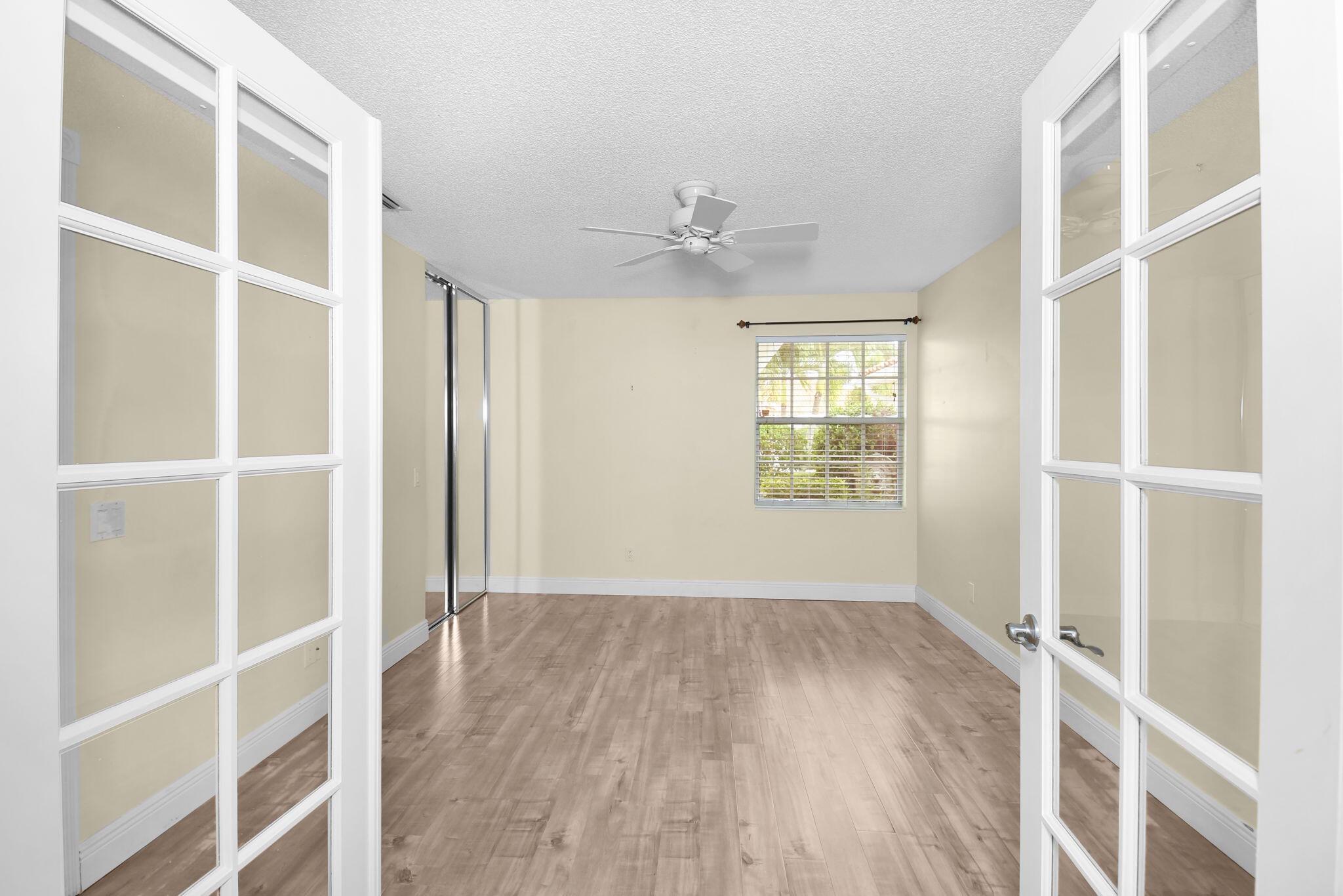 DOUBLE TREE - Residential