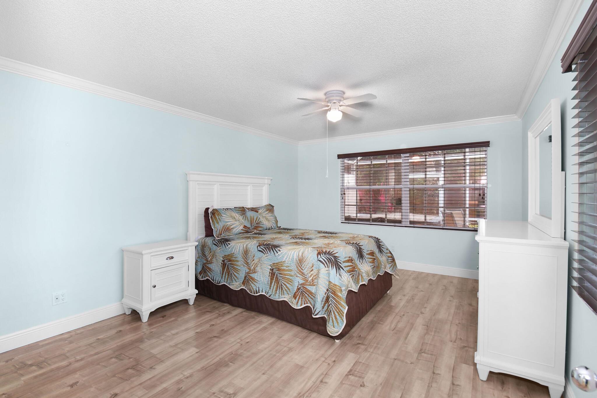 DOUBLE TREE - Residential