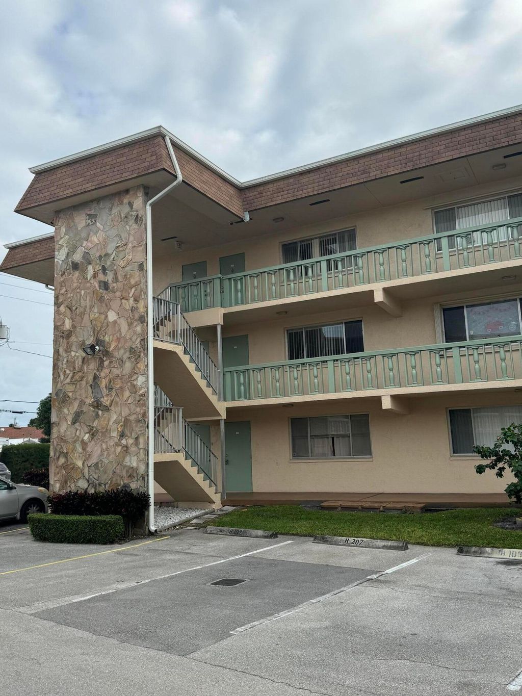 Photo of 700 Village Green Court #302, Palm Springs, FL 33461 (MLS # B26014412)