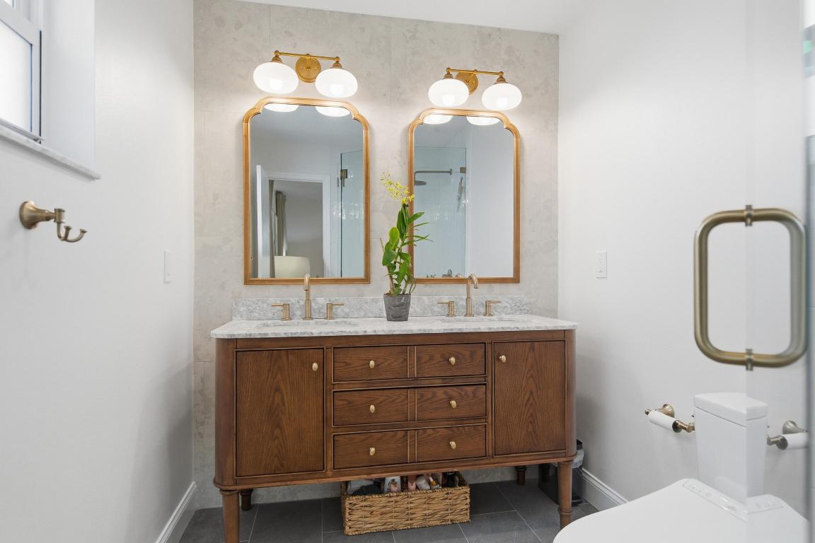 HIGHWOOD - Residential