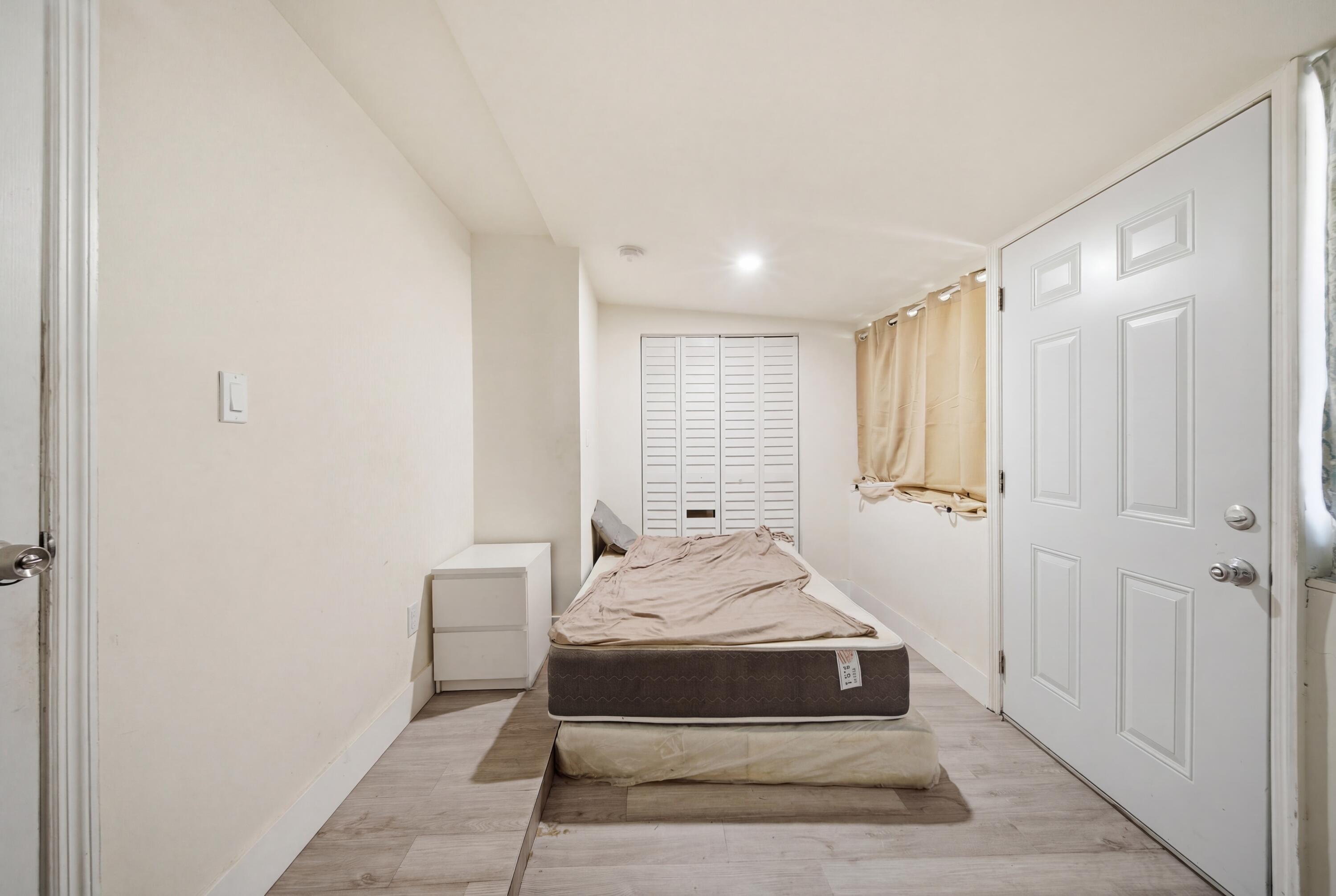 QUEENS PARK - Residential Income