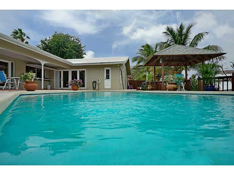 Bermuda Riviera - Residential