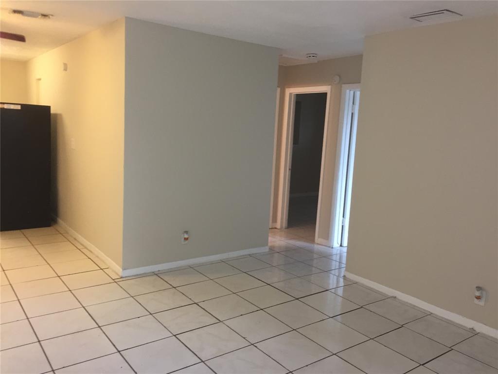 Broadview Country Club - Residential Lease