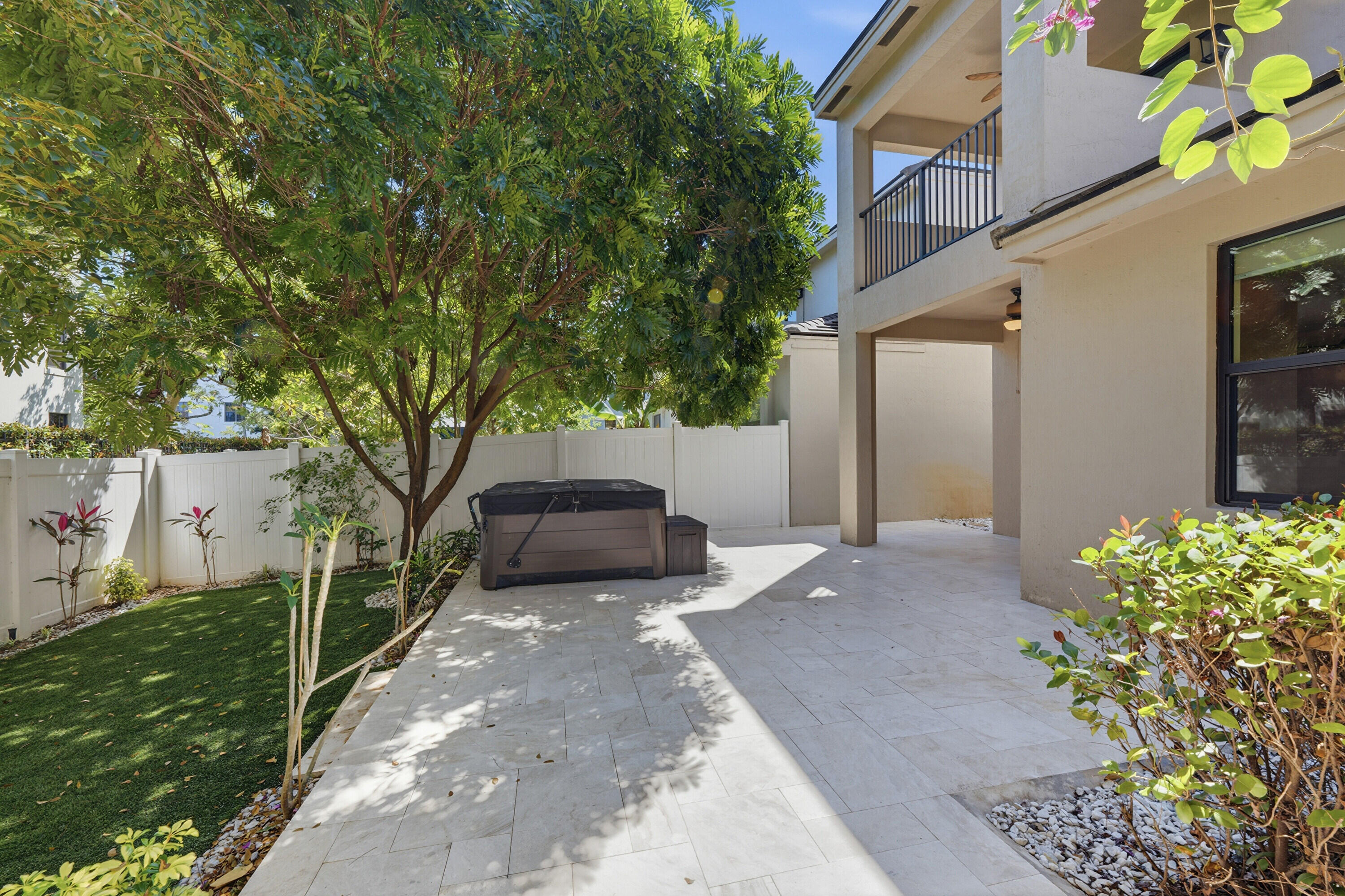 RESIDENCES AT PALM AIRE - Residential