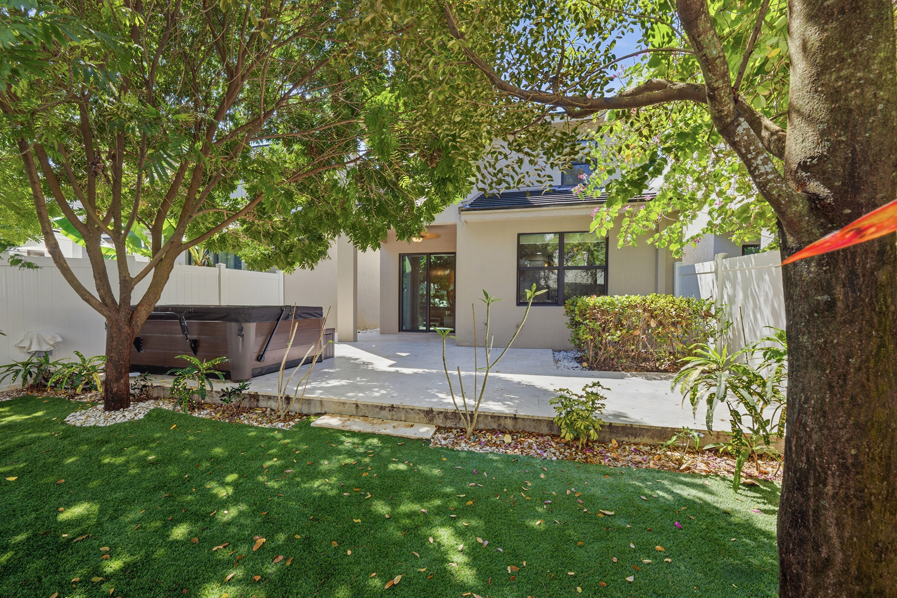 RESIDENCES AT PALM AIRE - Residential