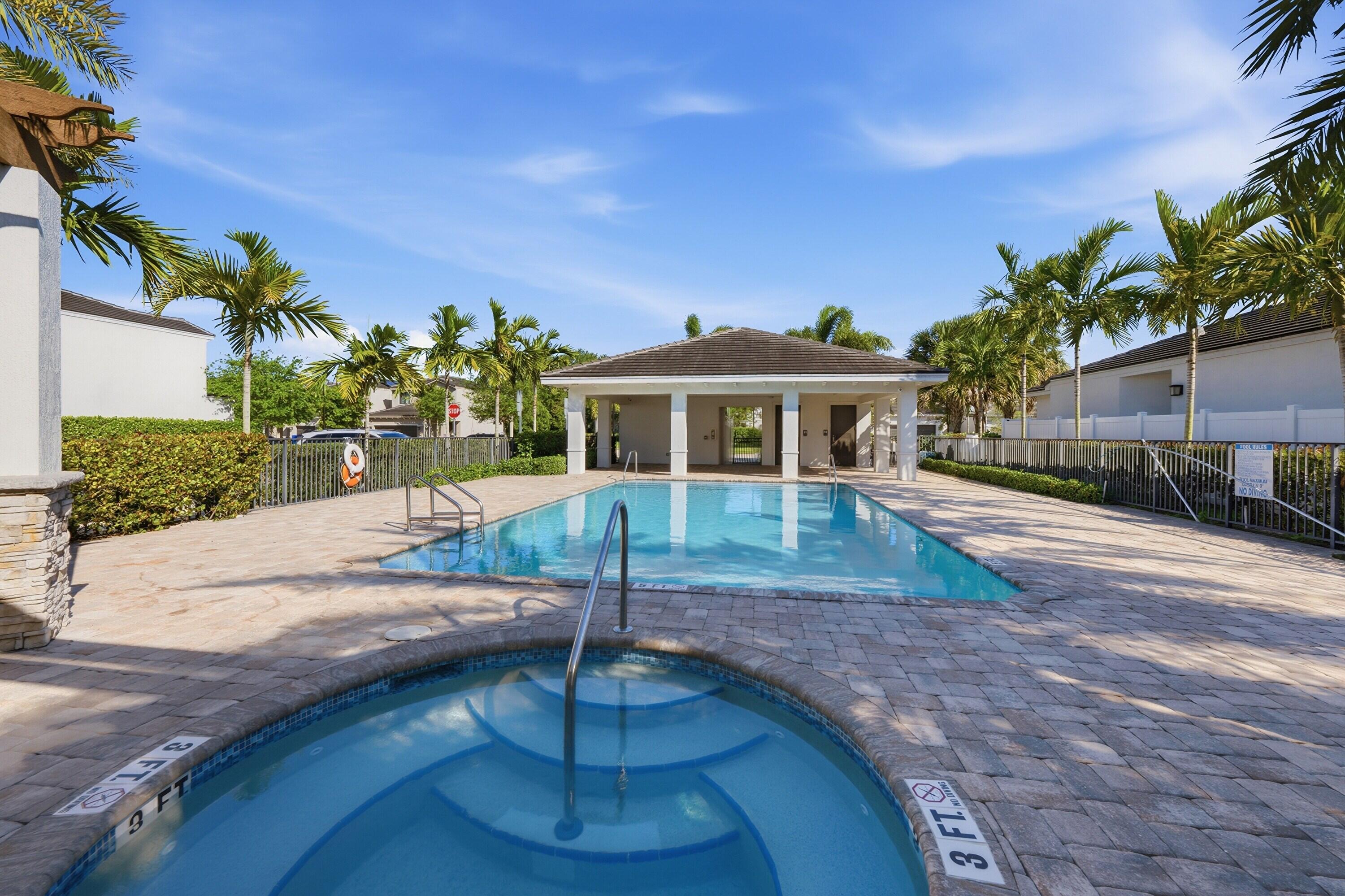 RESIDENCES AT PALM AIRE - Residential