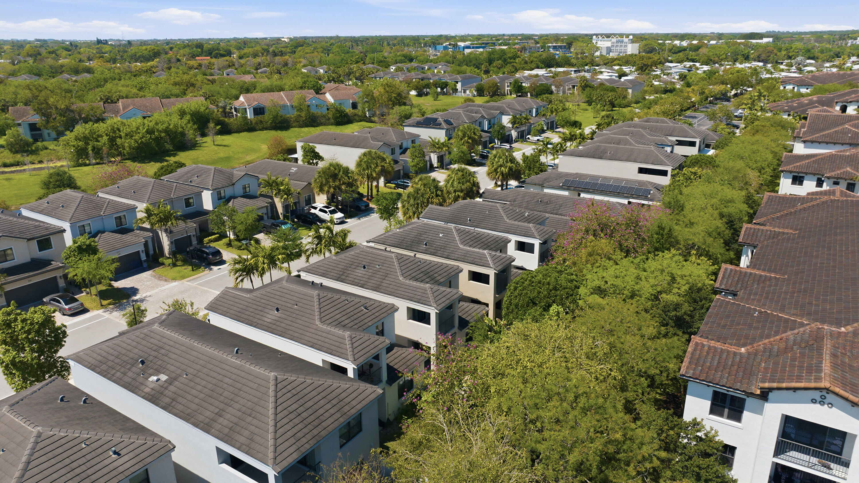 RESIDENCES AT PALM AIRE - Residential