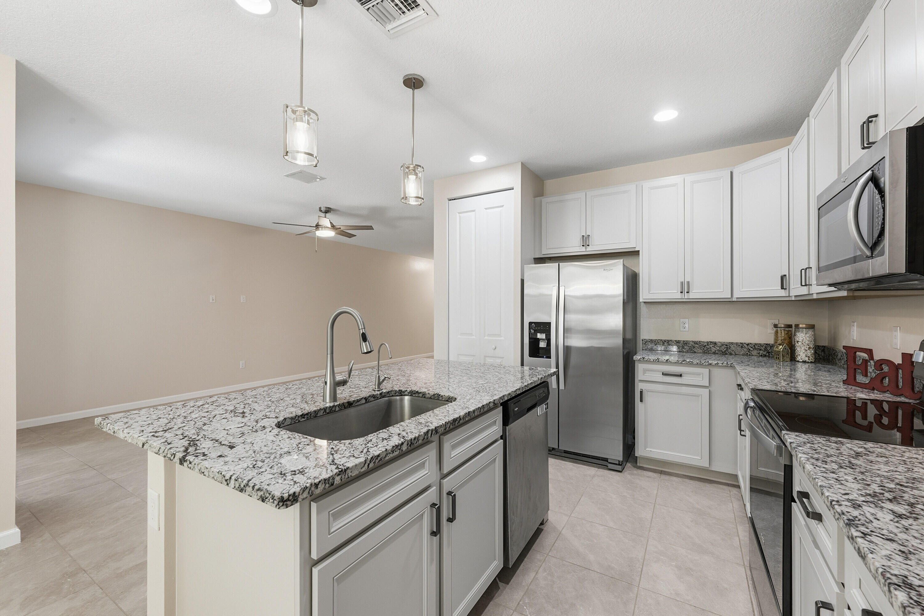 RESIDENCES AT PALM AIRE - Residential