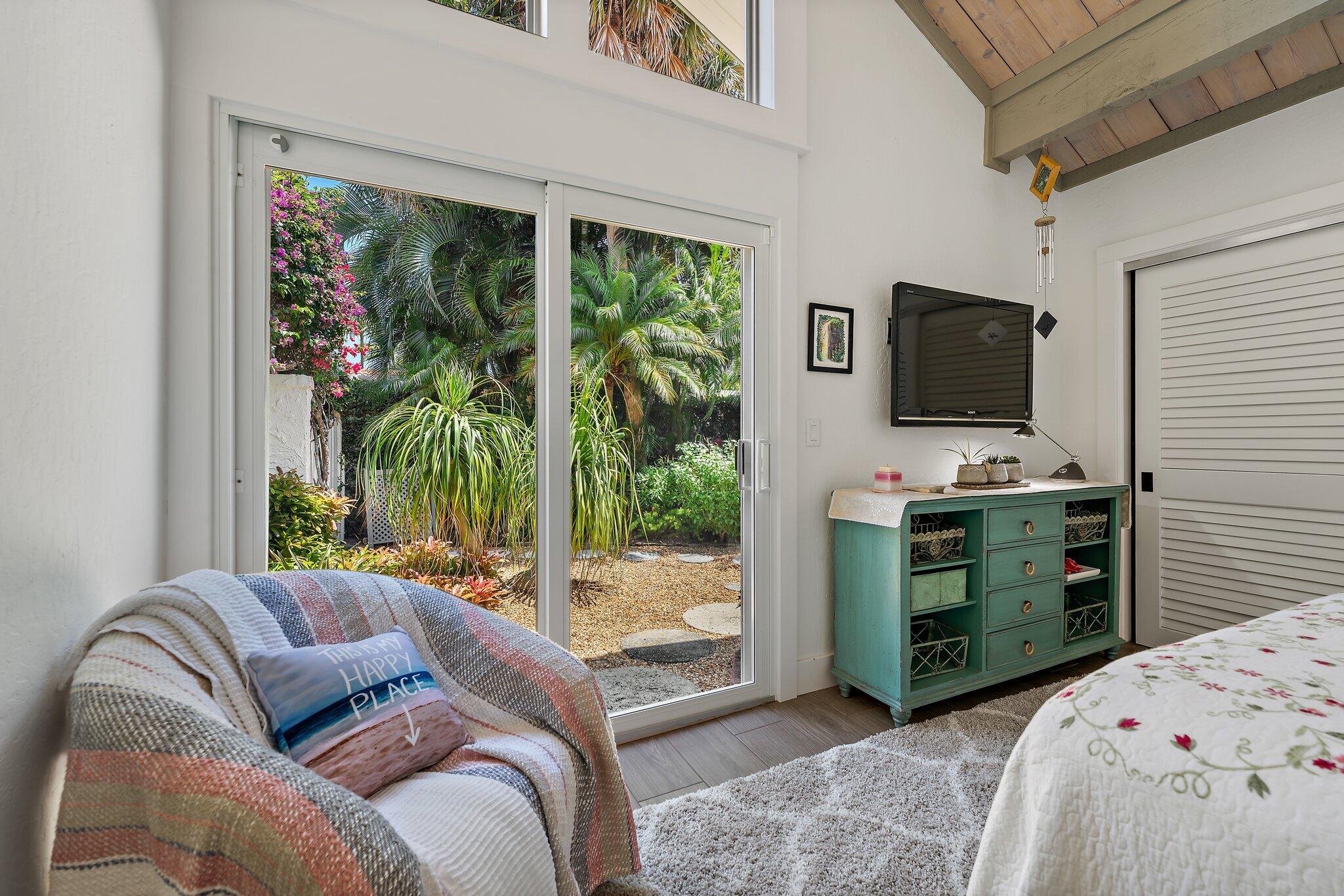 OCEAN WALK PLACE - Residential