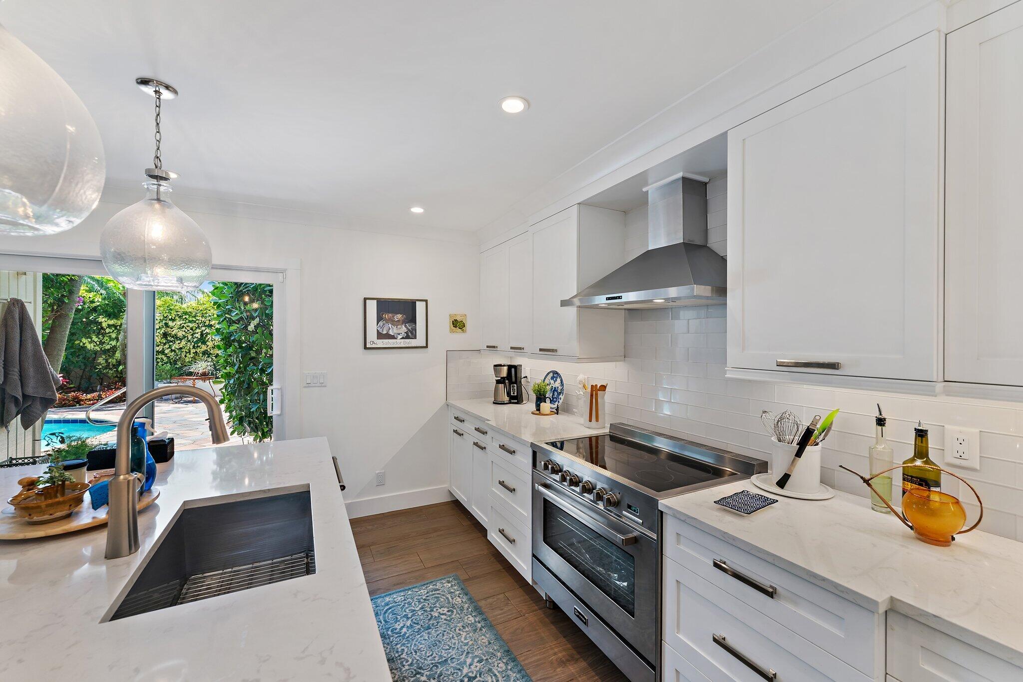 OCEAN WALK PLACE - Residential