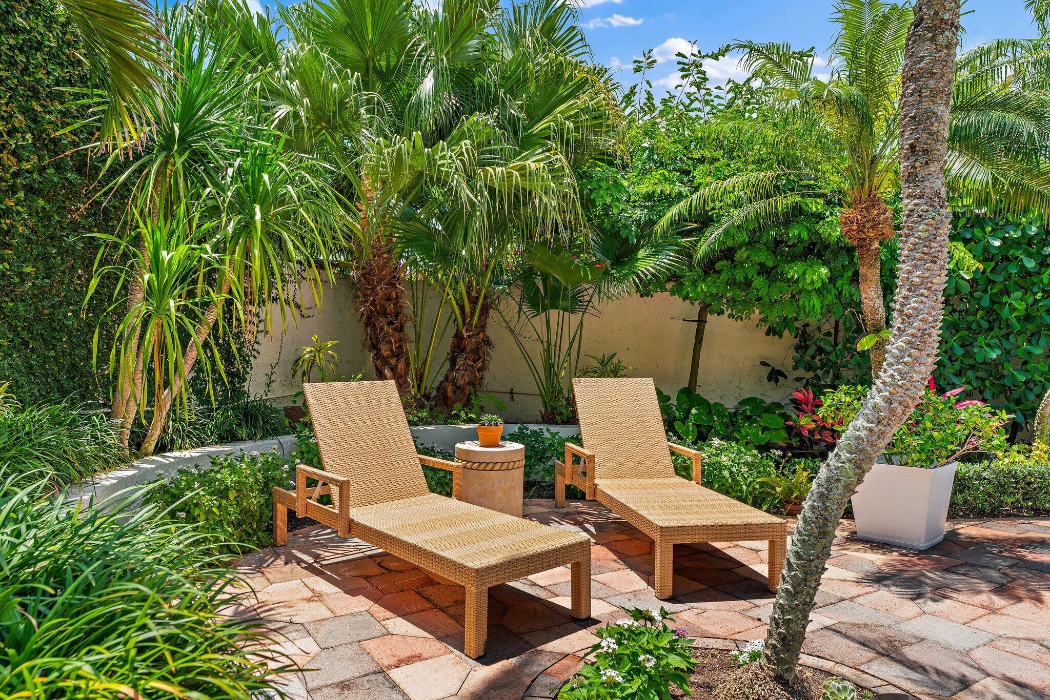 OCEAN WALK PLACE - Residential