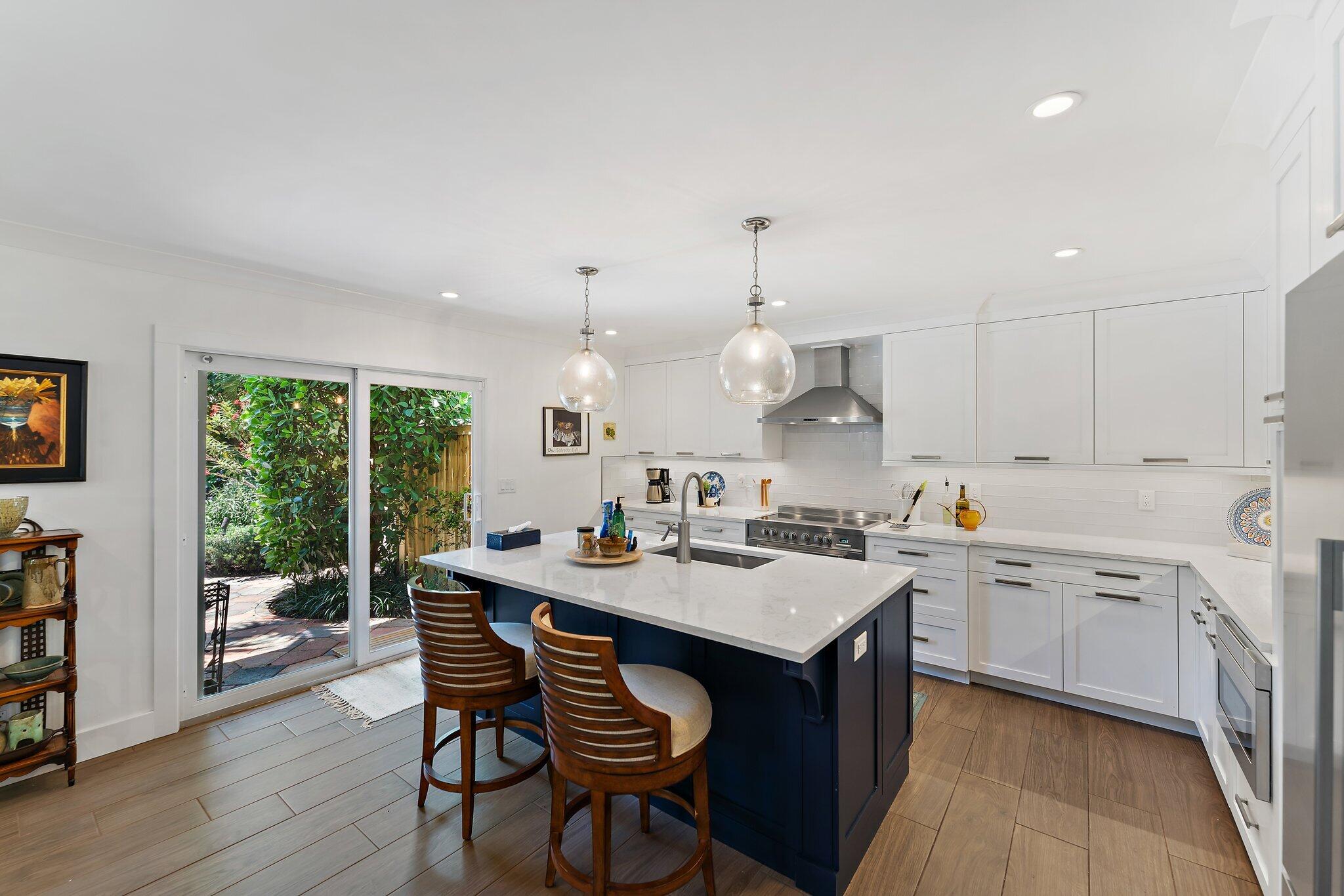 OCEAN WALK PLACE - Residential