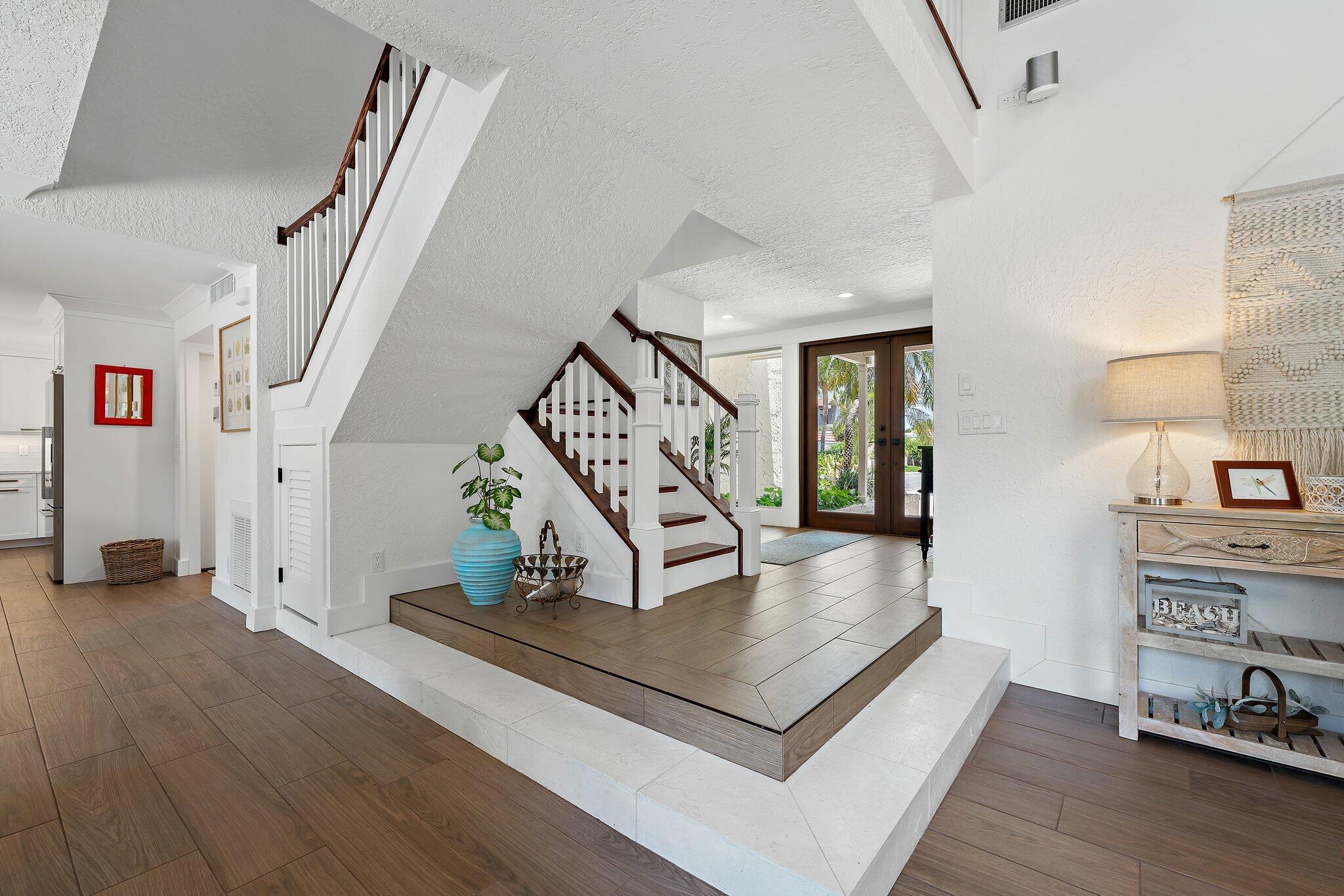 OCEAN WALK PLACE - Residential