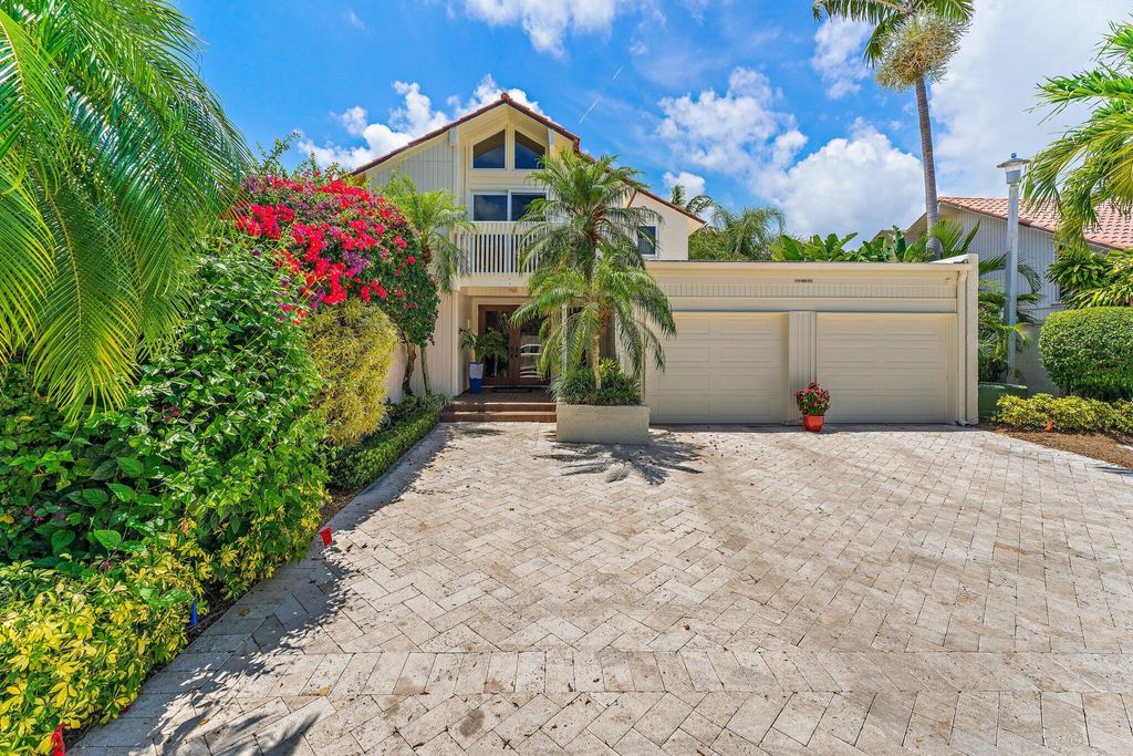 Photo of 105 Albacore Lane, Jupiter, FL 33477 (MLS # R11164128)