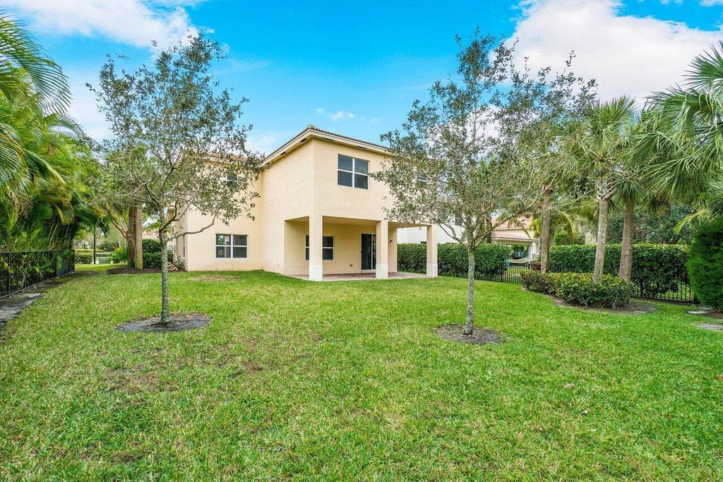 Photo of 107 Chub Cay Way, Jupiter, FL 33458 (MLS # R10961611)