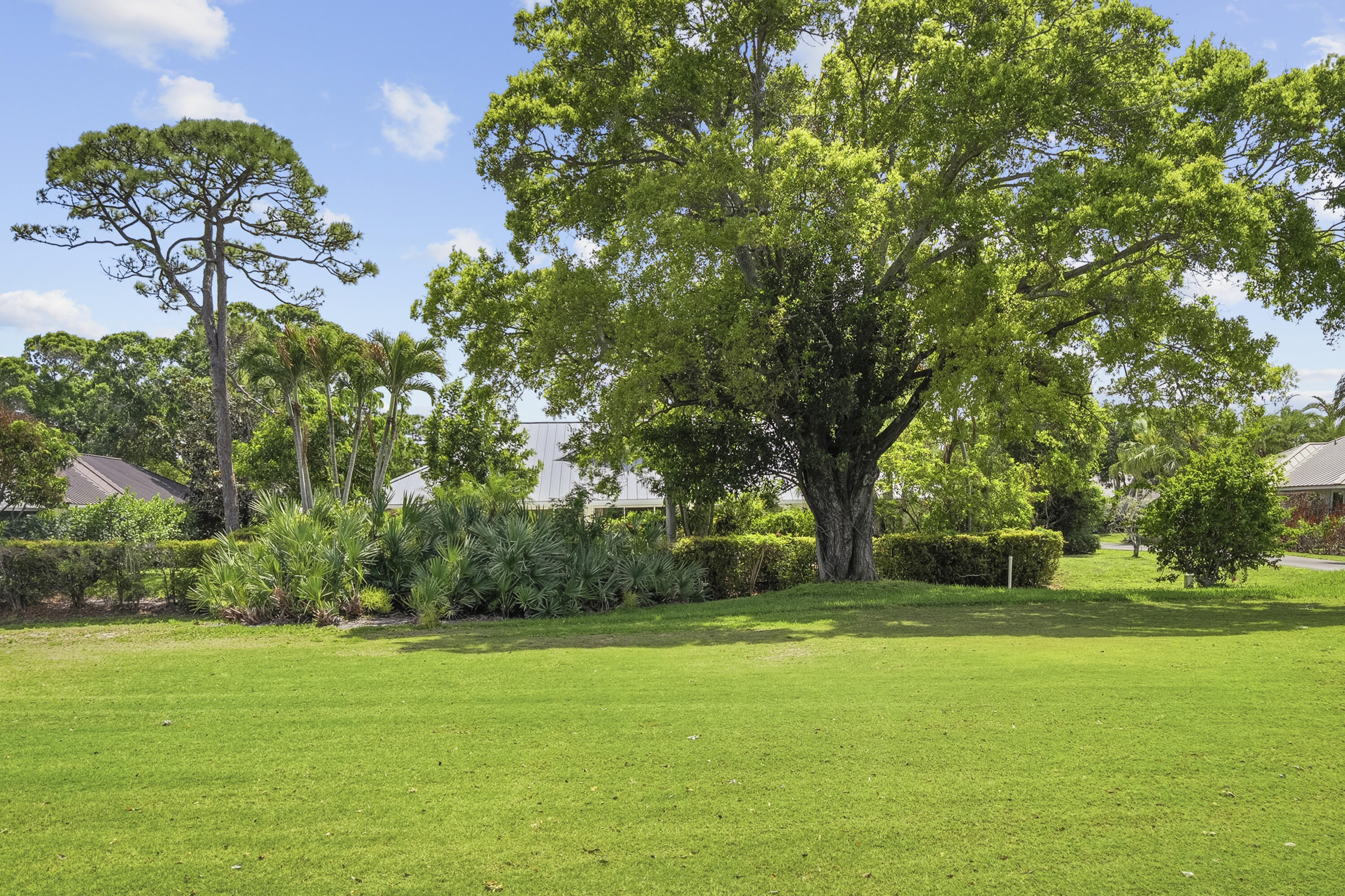 MARINER SANDS - Residential