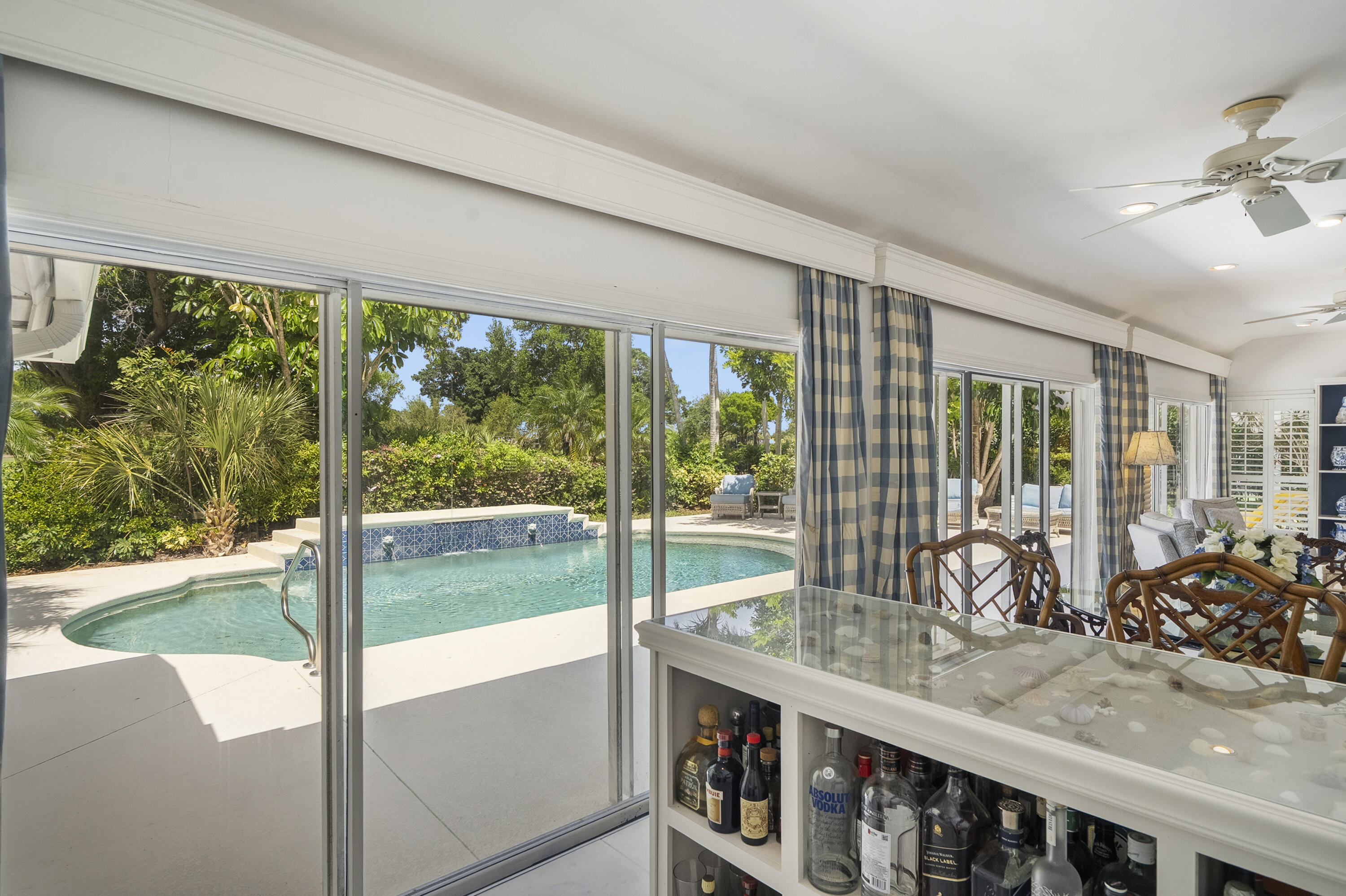 MARINER SANDS - Residential