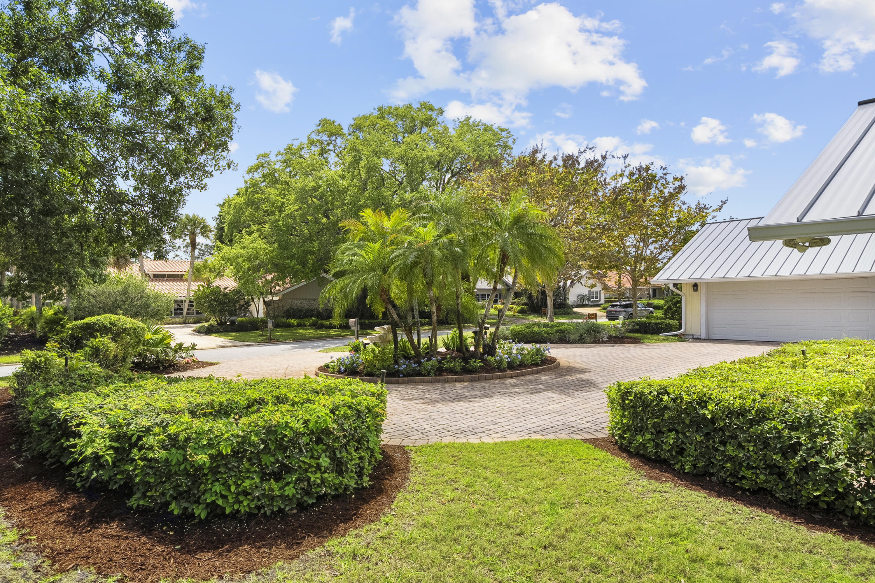 MARINER SANDS - Residential