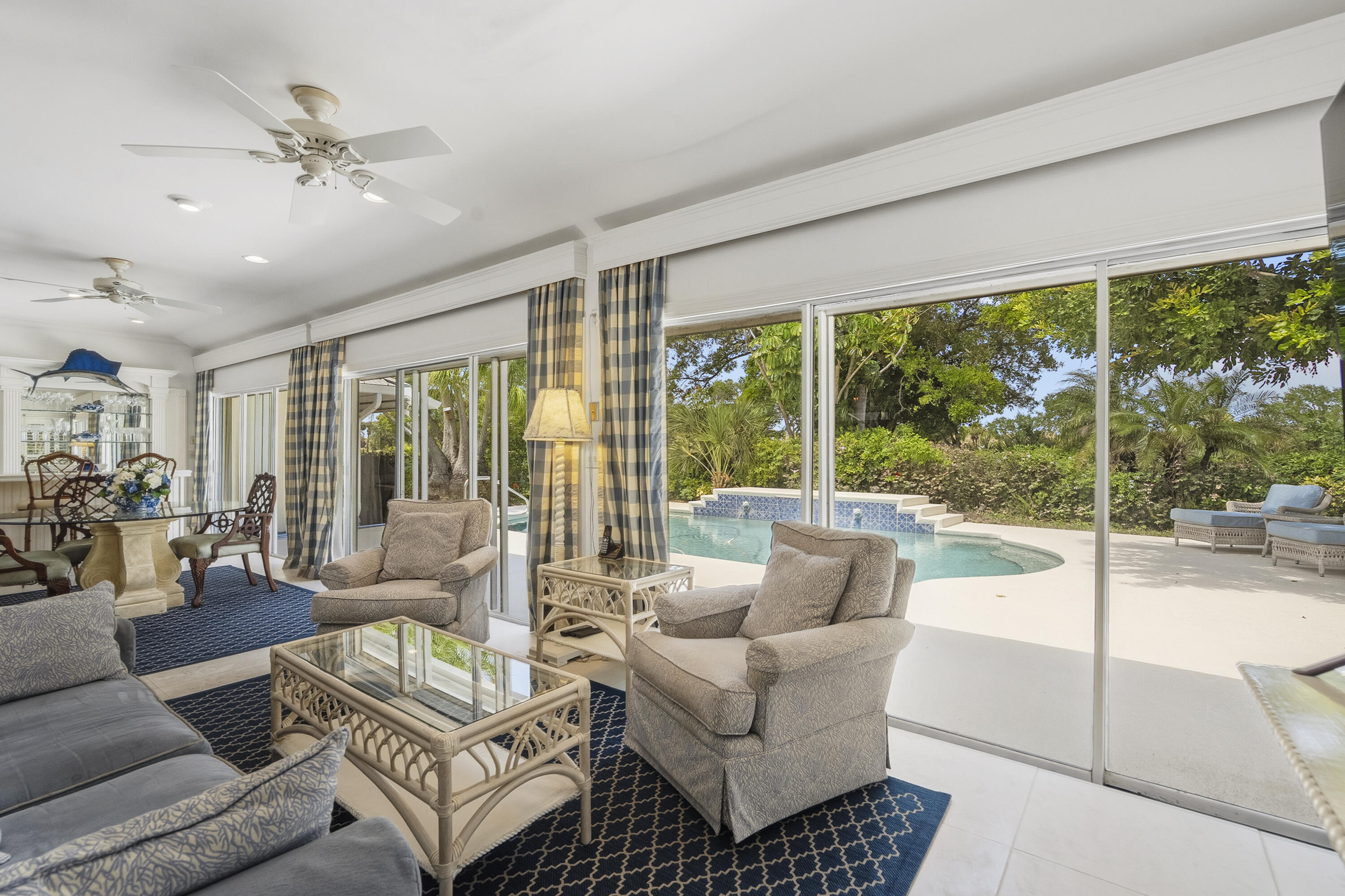 MARINER SANDS - Residential