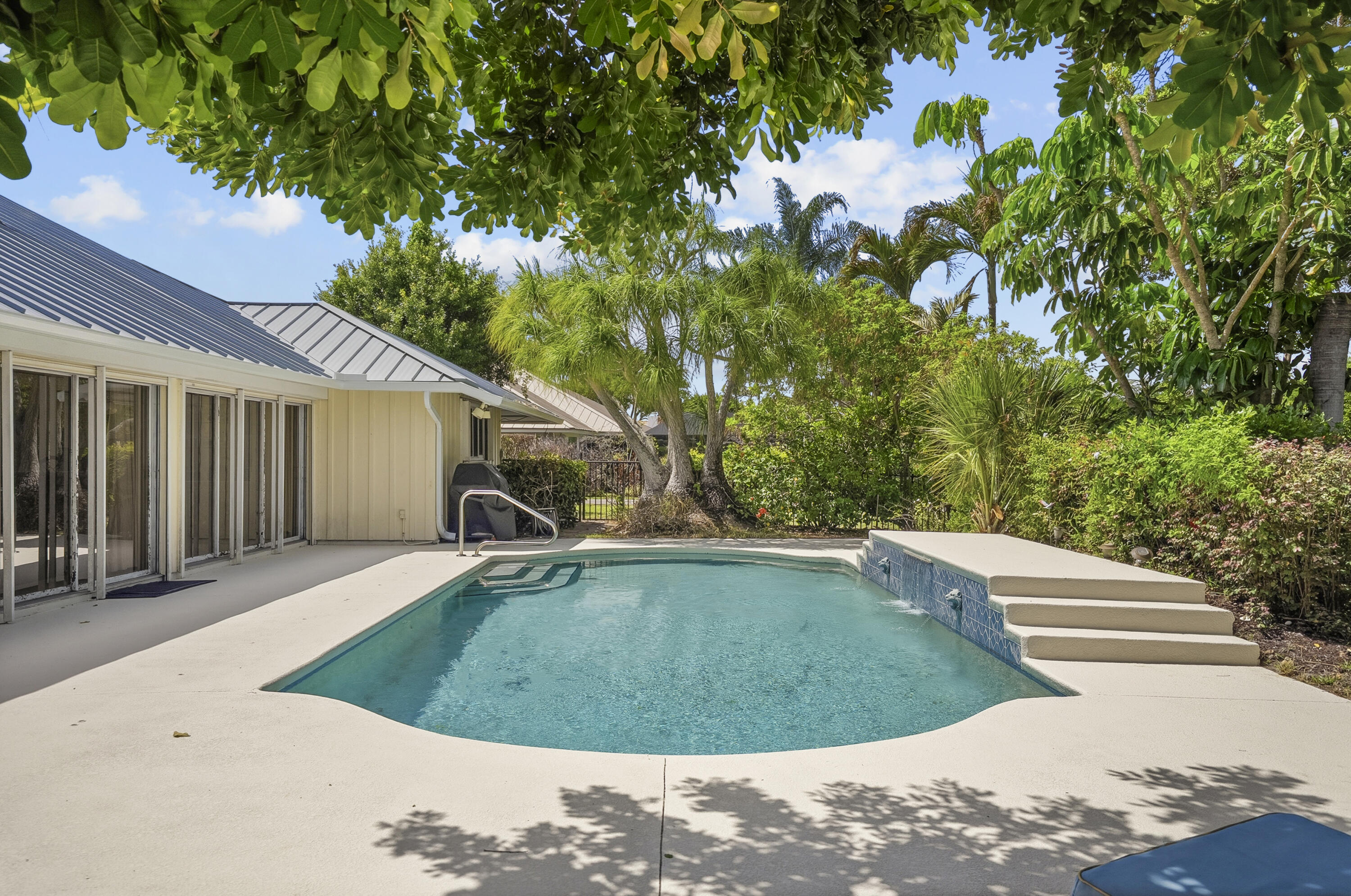 MARINER SANDS - Residential