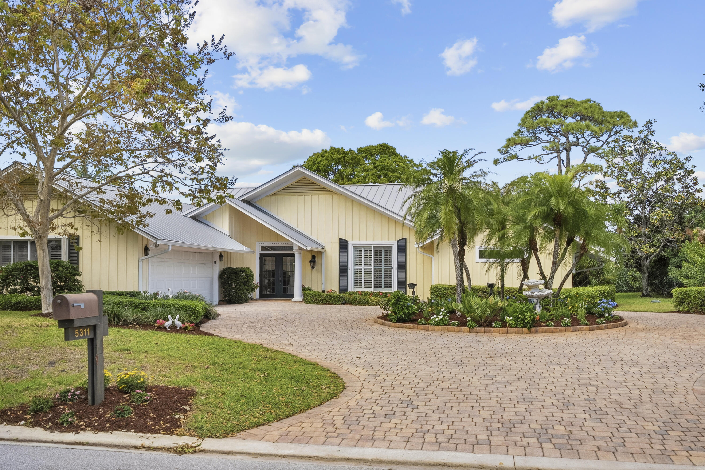 MARINER SANDS - Residential