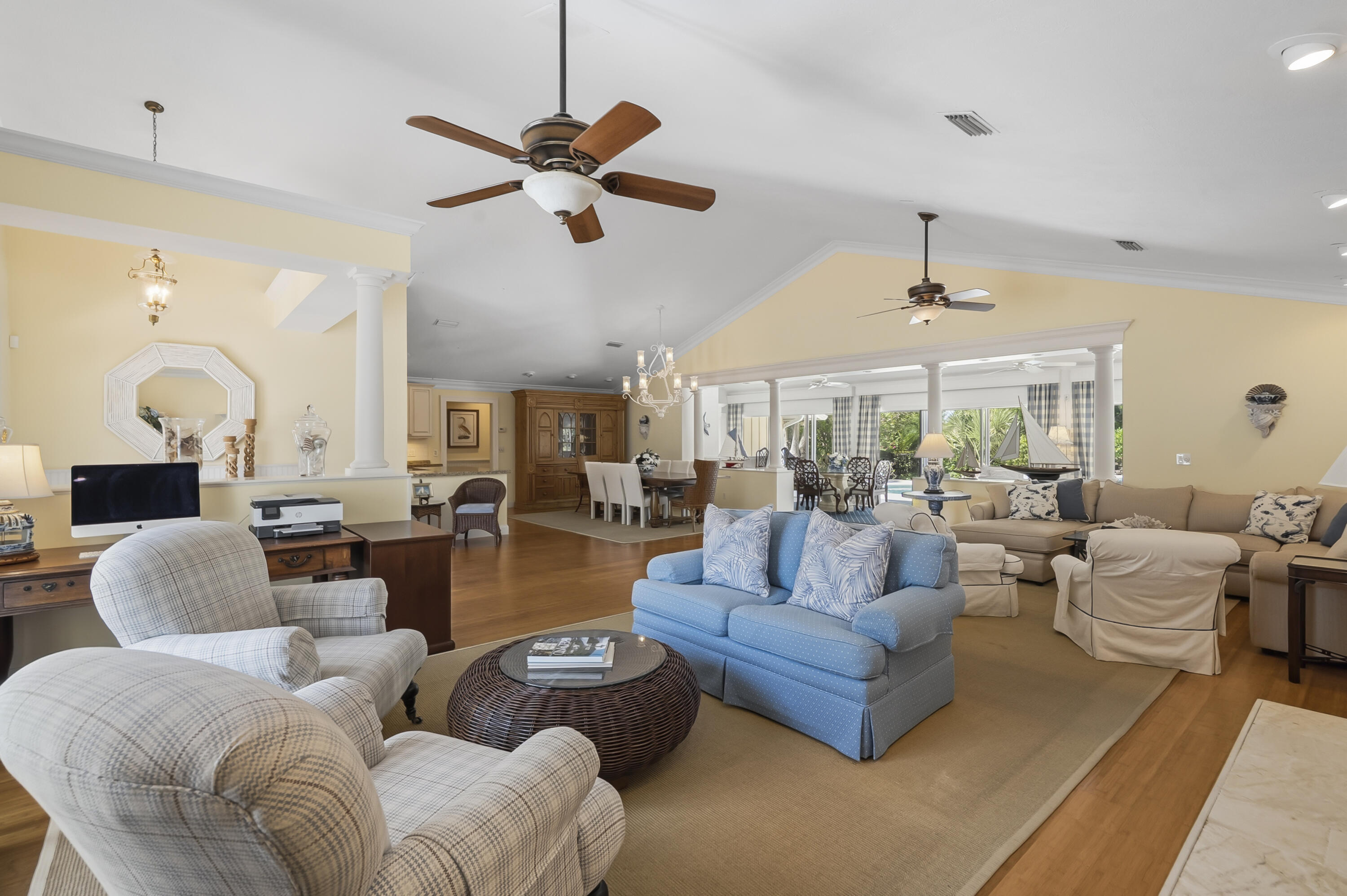 MARINER SANDS - Residential