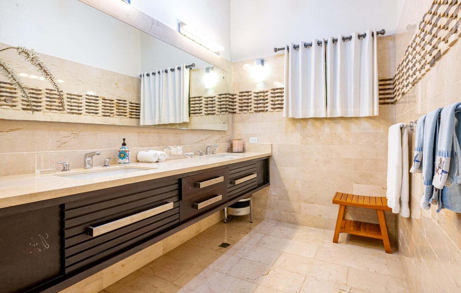 Los Mangos 1, Casa de Cam - Residential