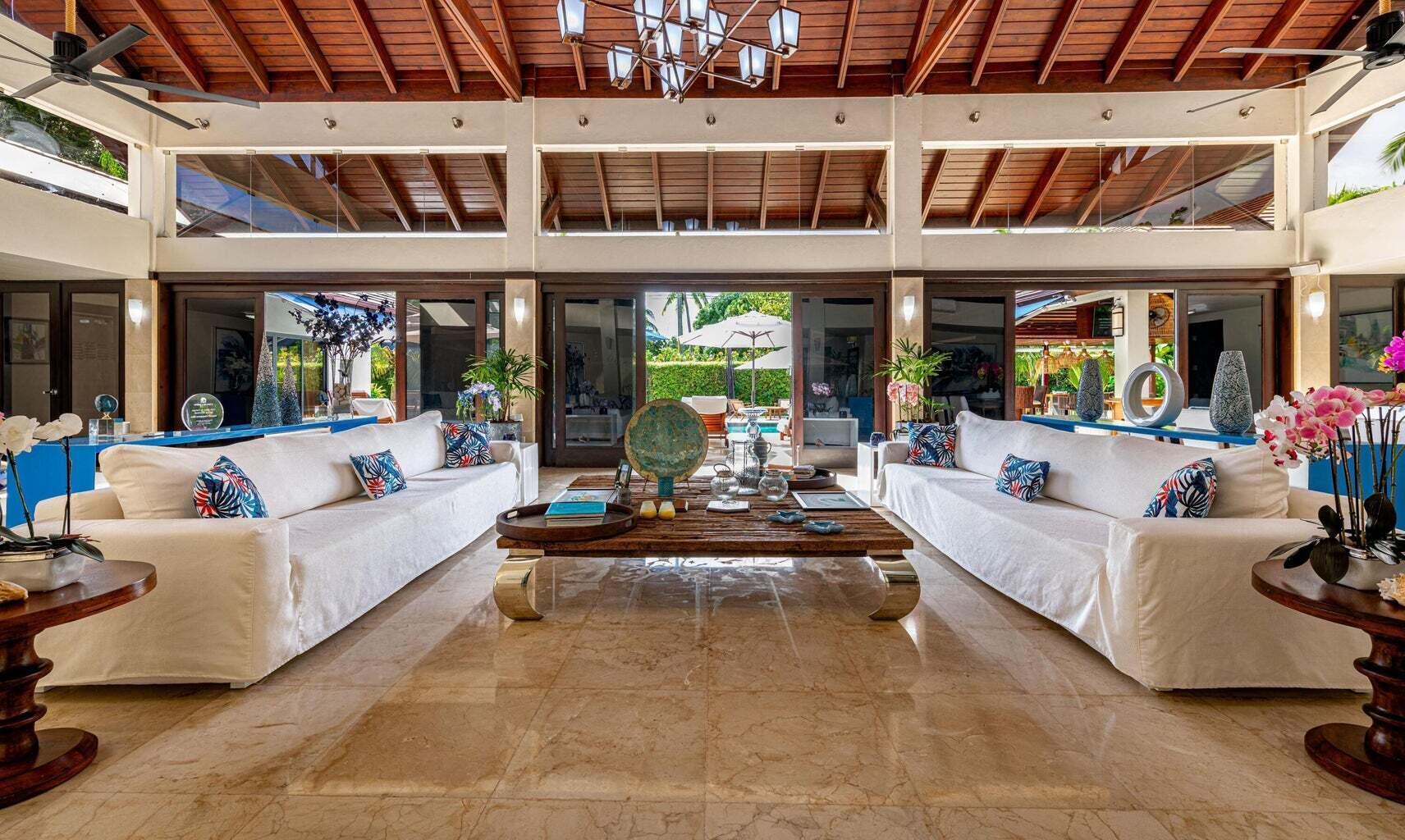 Los Mangos 1, Casa de Cam - Residential