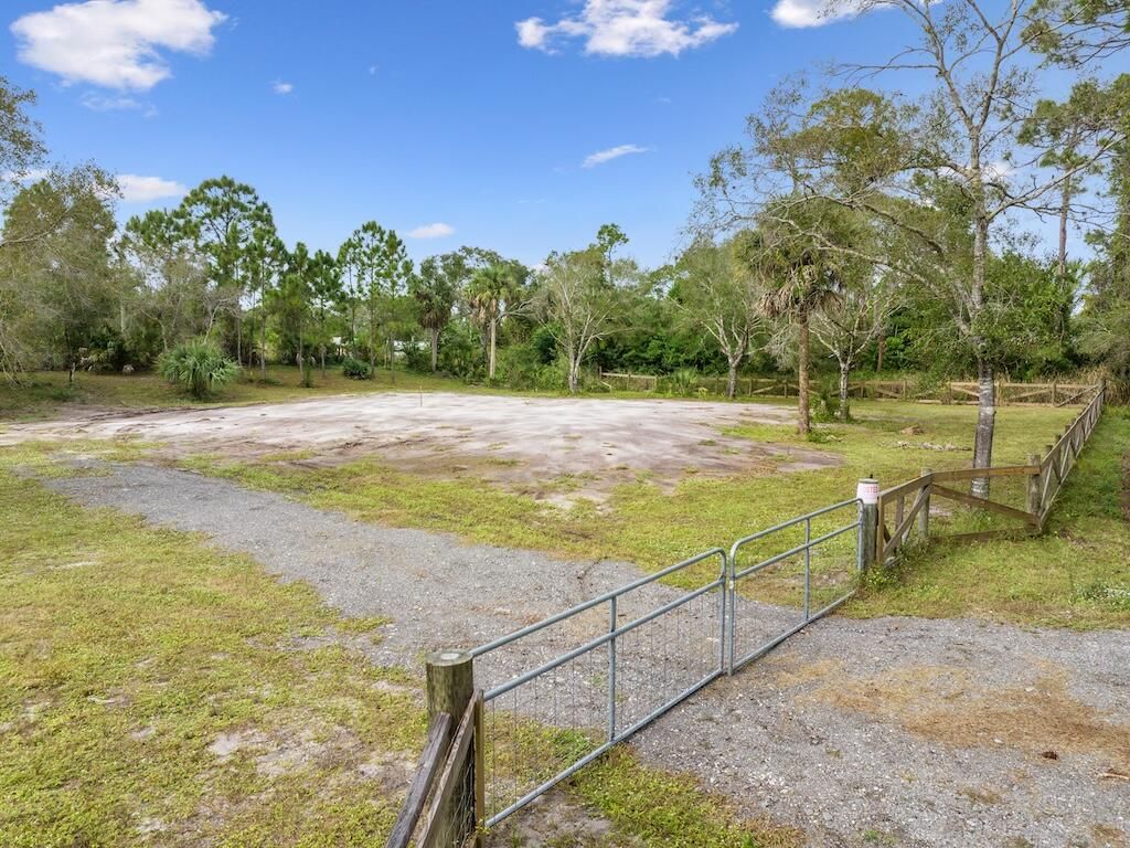 Photo of 4911 Grovers Road, Fort Pierce, FL 34951 (MLS # R11147110)