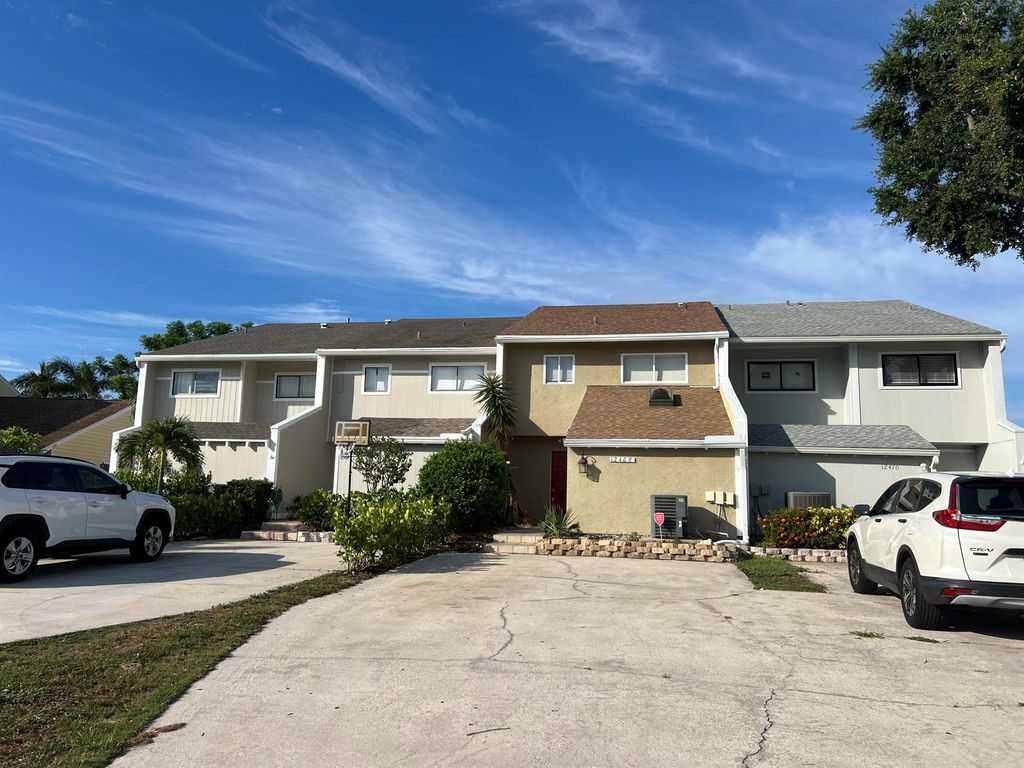 Photo of 12468 Westhampton Circle, Wellington, FL 33414 (MLS # R10994717)