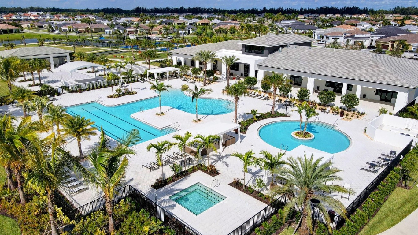 Cresswind Palm Beach Ph 3 - Residential