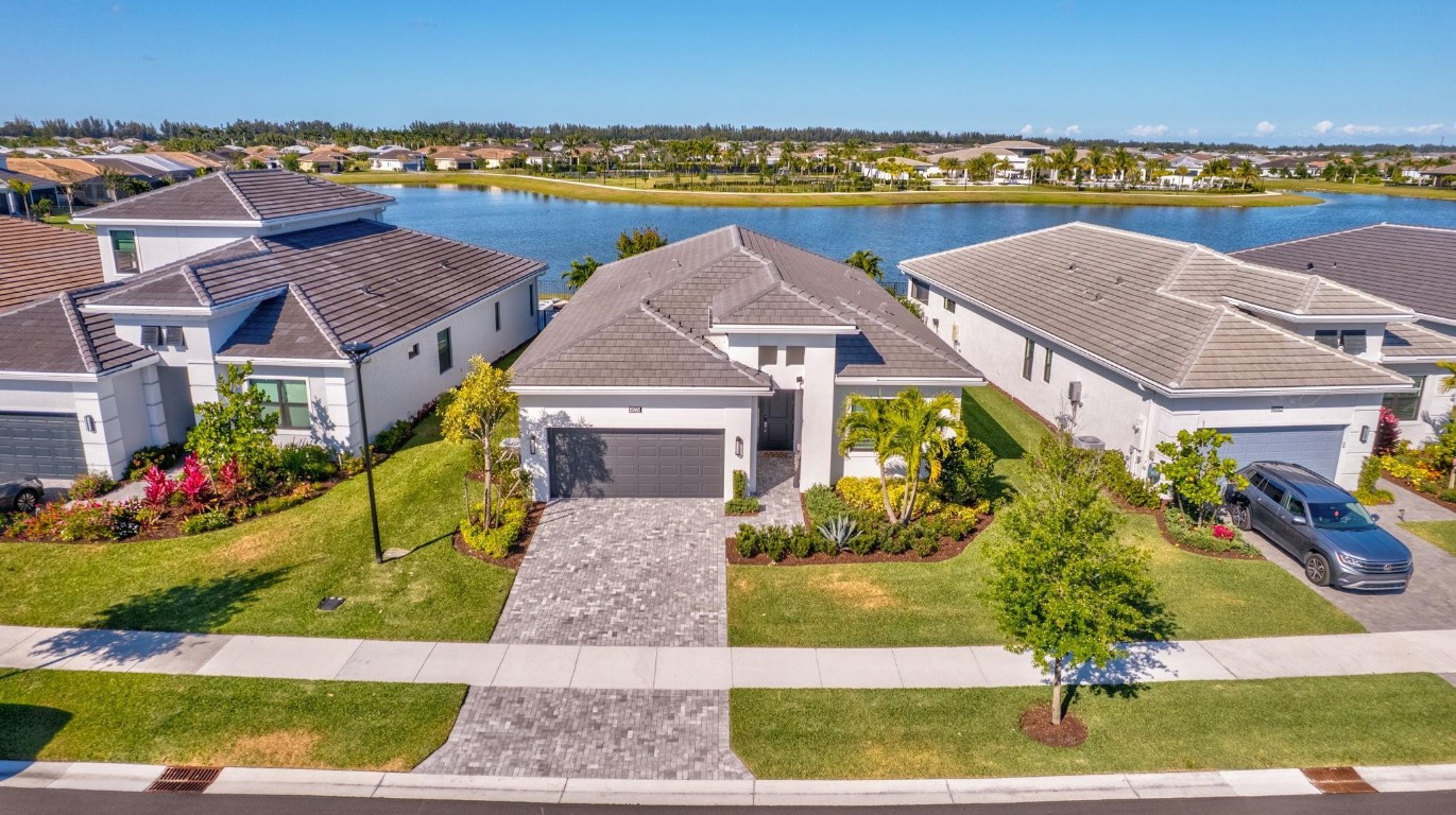 Cresswind Palm Beach Ph 3 - Residential