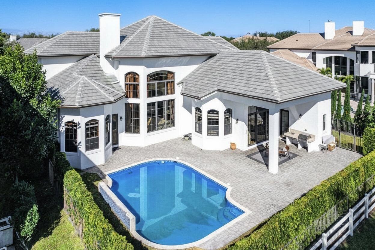 8964 Stone Pier Drive