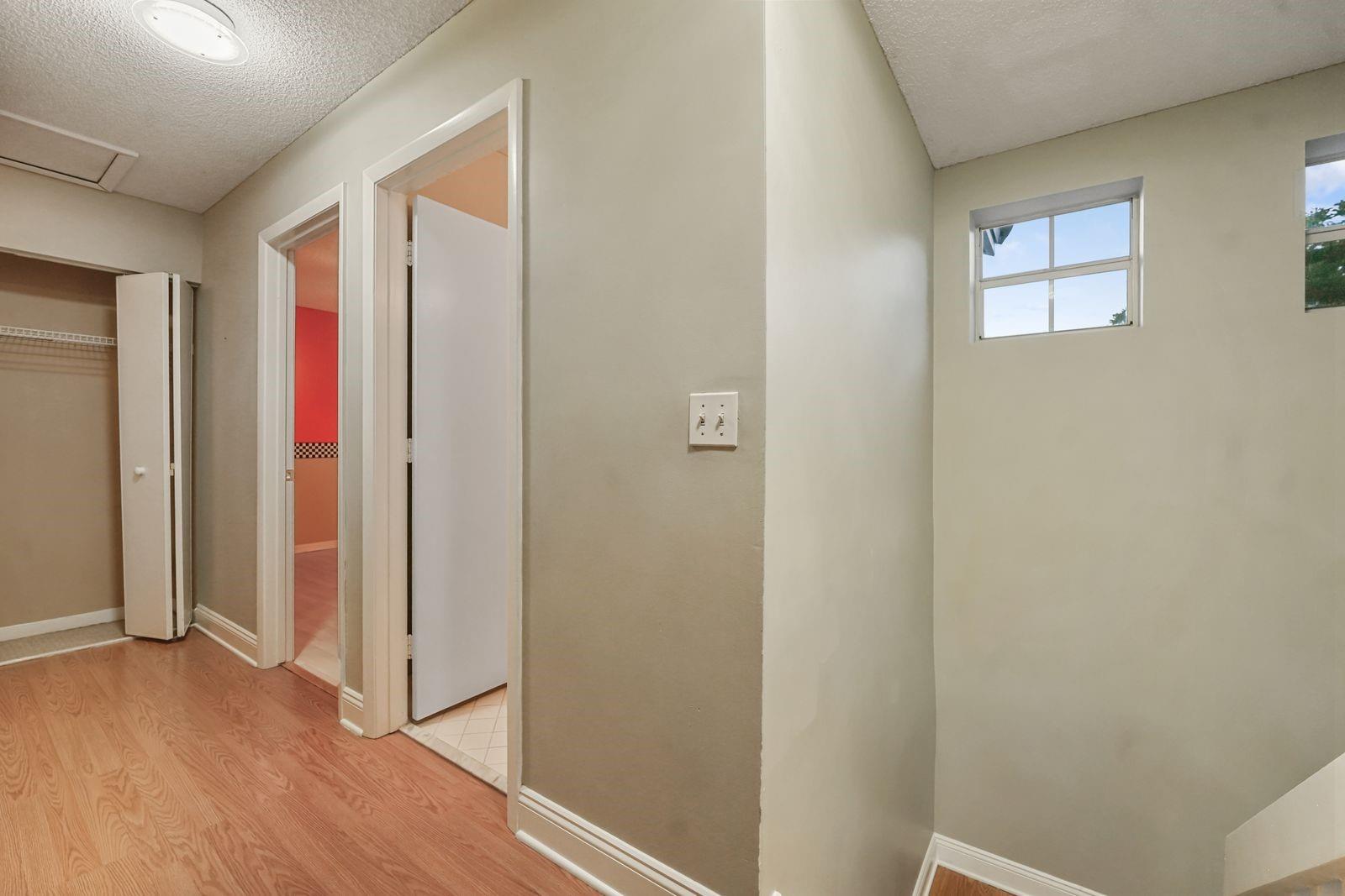 GLEN WALK - Residential