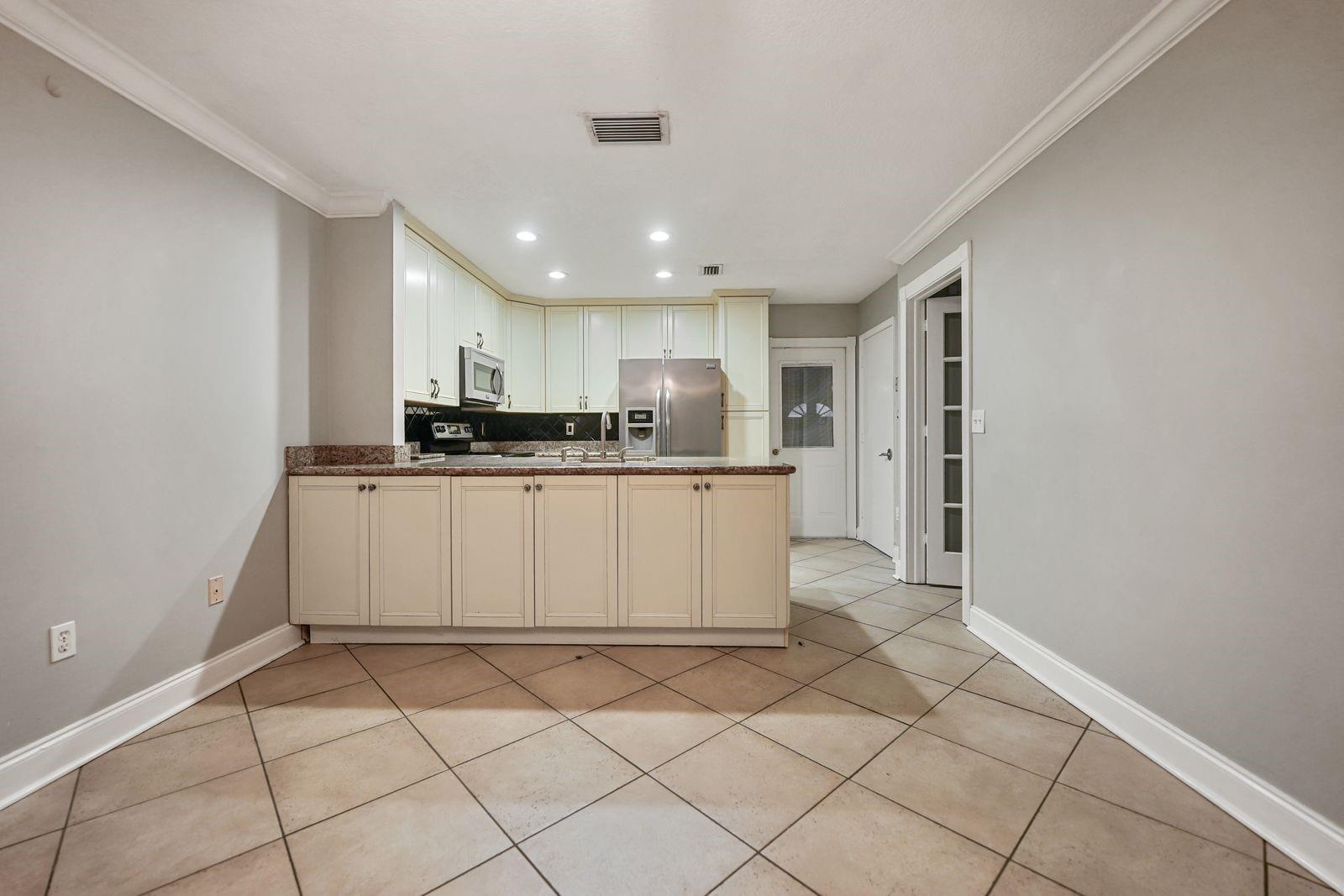 GLEN WALK - Residential