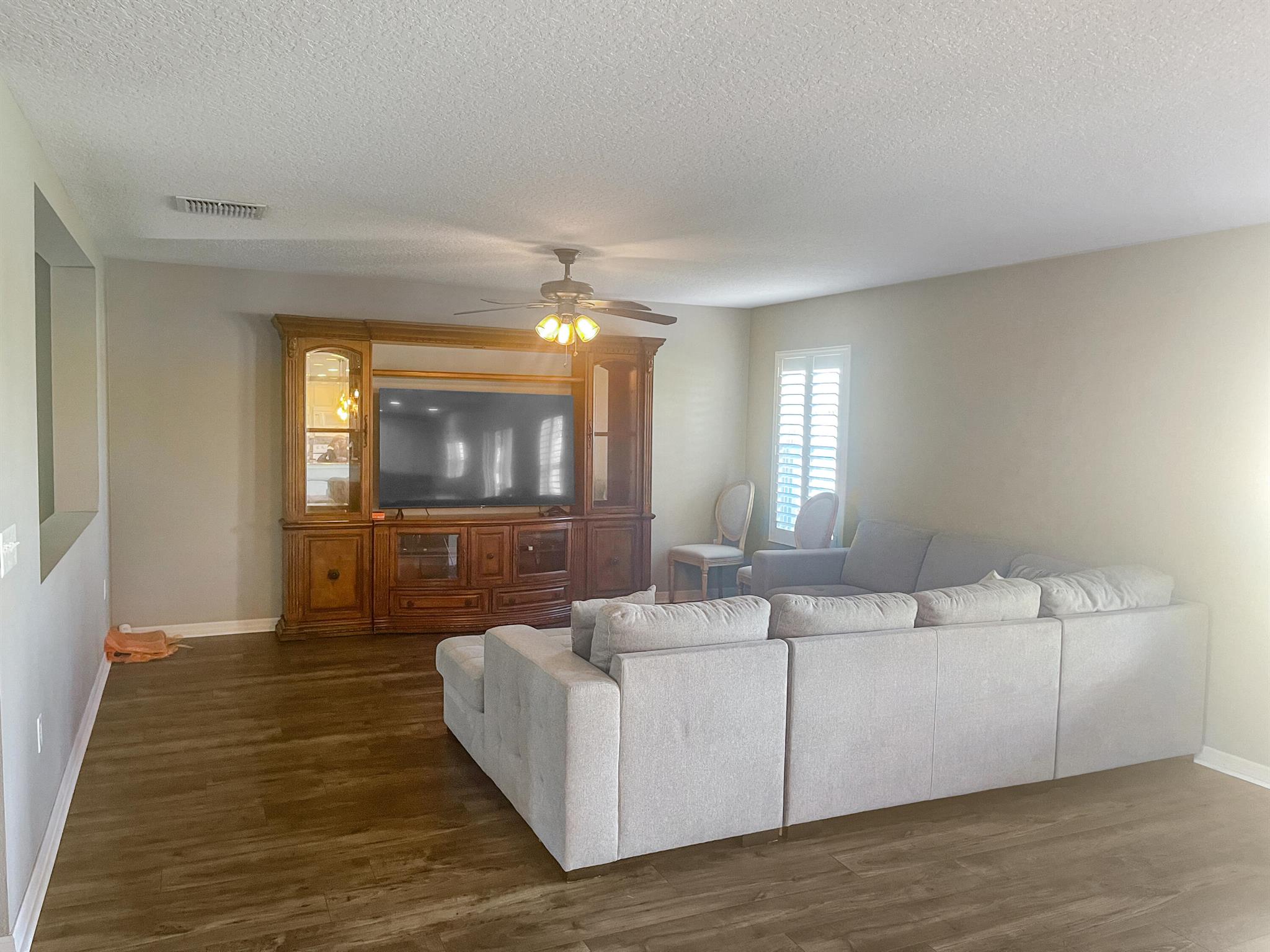 LANCASTER AT LOCH LEVEN P - Residential Lease