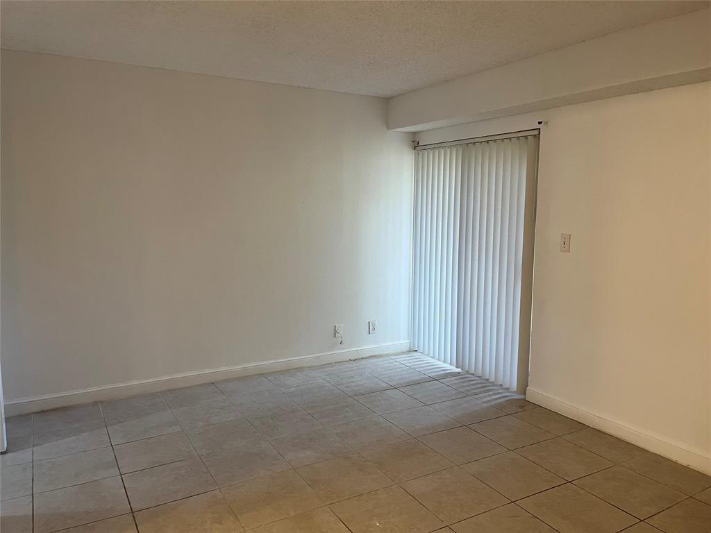 South Palm Place Condo - Residential Lease