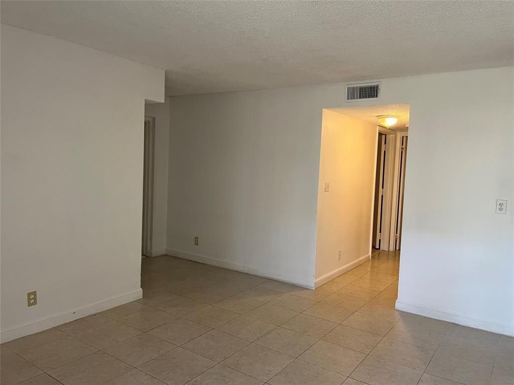 South Palm Place Condo - Residential Lease