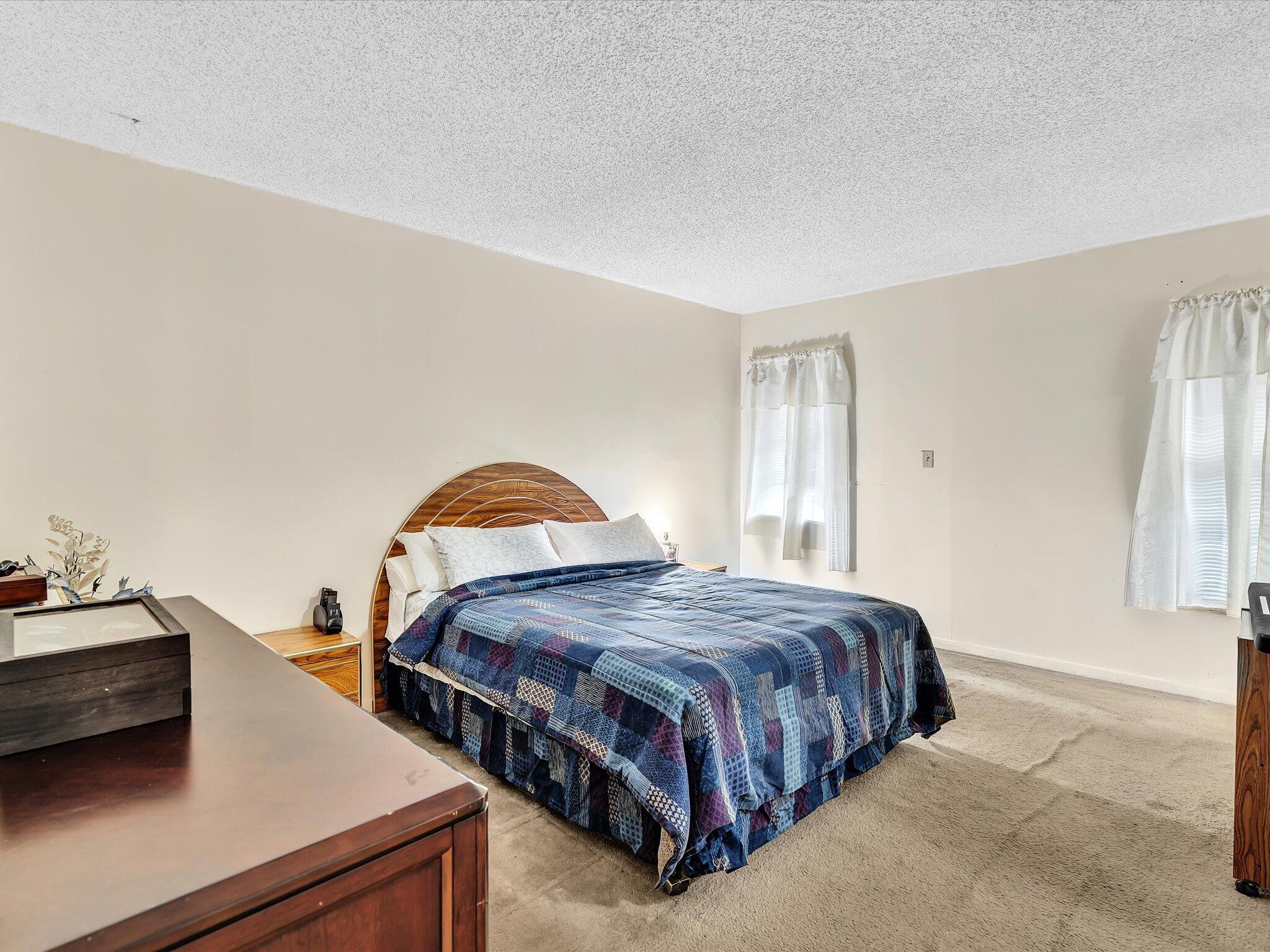 BROOKFIELD SQUARE CONDO - Residential