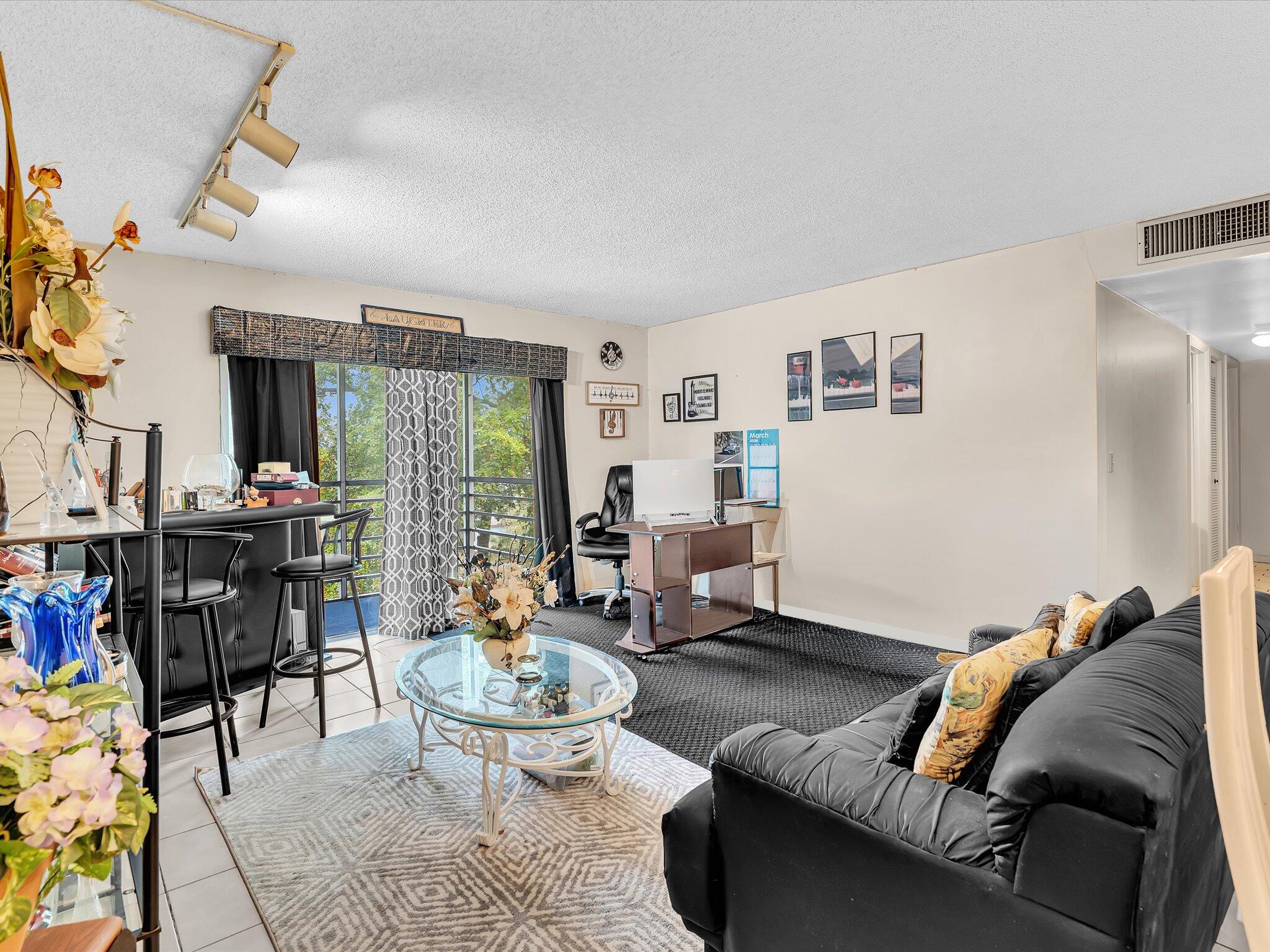 BROOKFIELD SQUARE CONDO - Residential