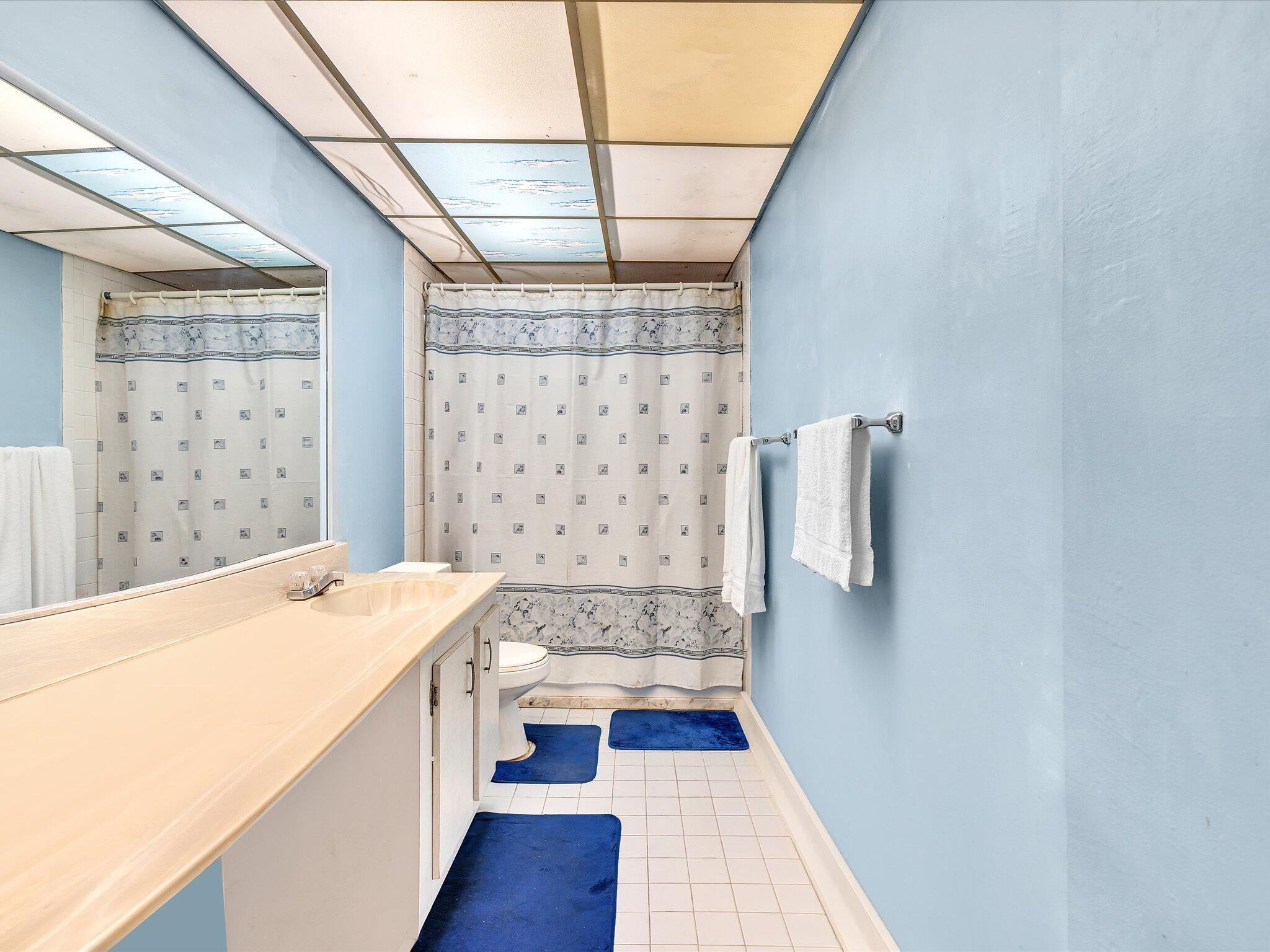 BROOKFIELD SQUARE CONDO - Residential